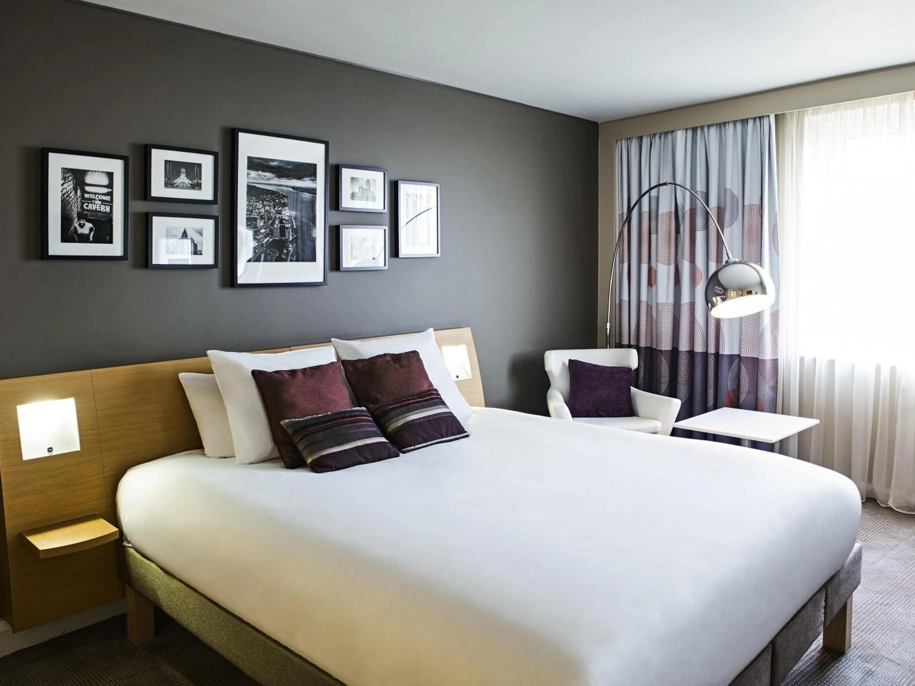 Bedroom, Bed in Novotel Liverpool Centre