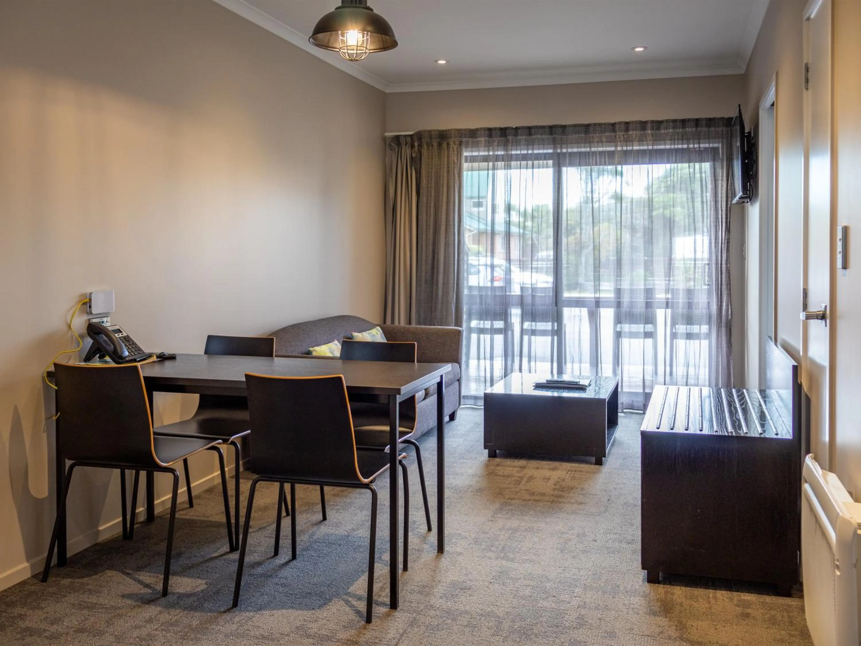 Living room in Paroa Hotel