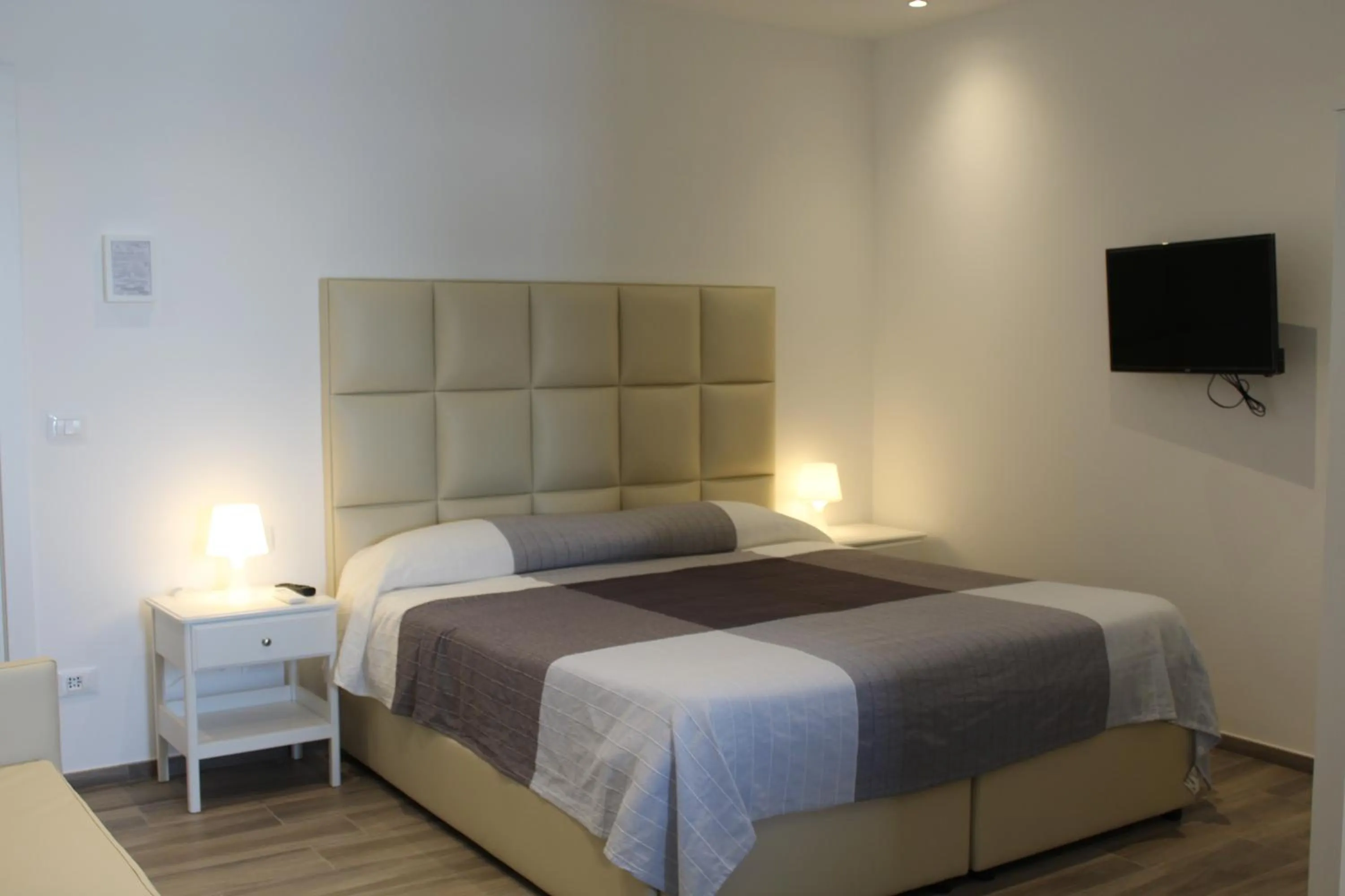 Bed in Residence Fanny