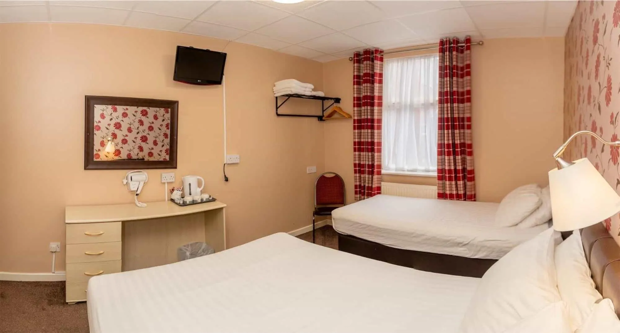 Bedroom, Bed in The Beechfield Hotel