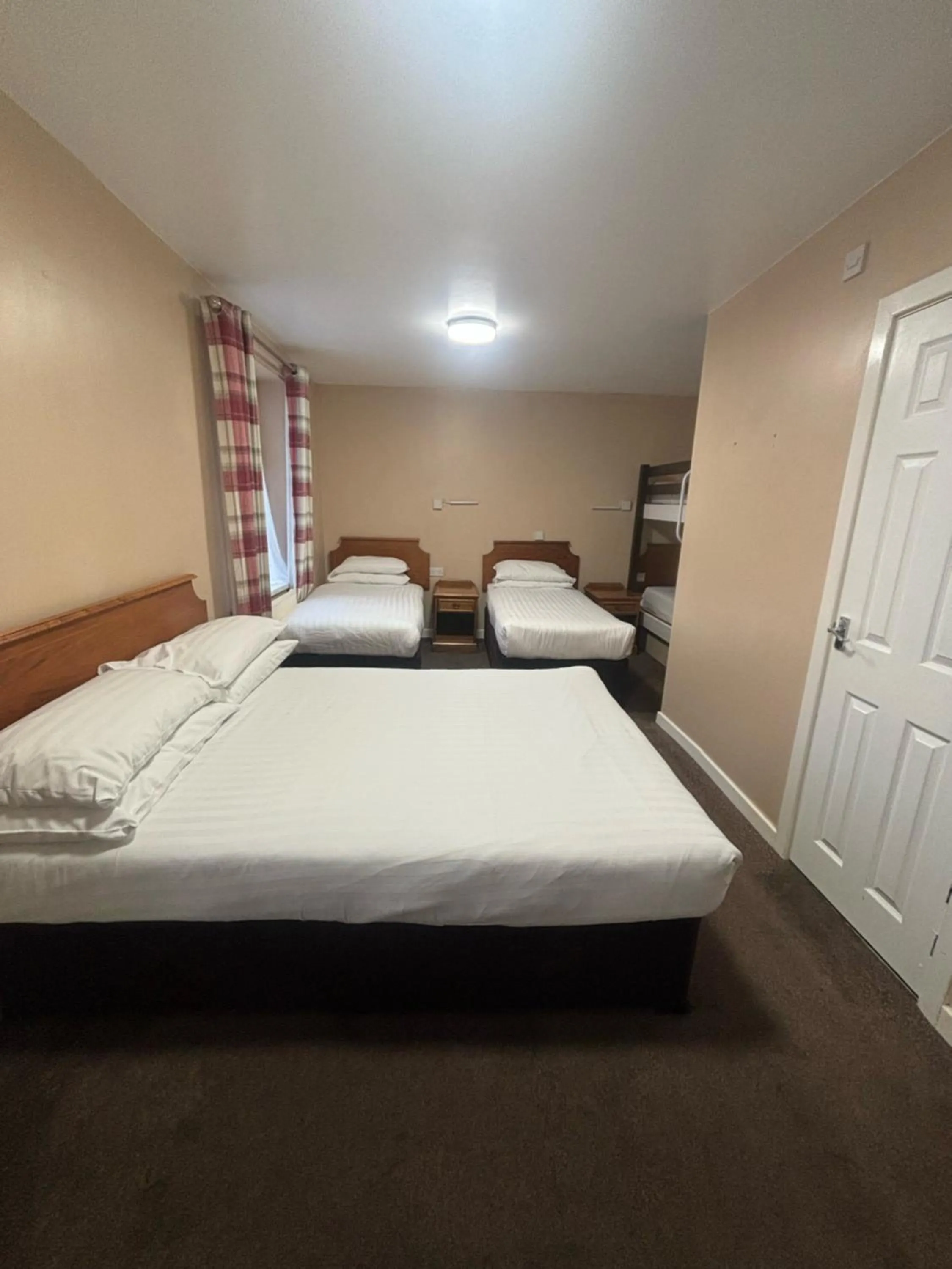 Photo of the whole room, Bed in The Beechfield Hotel