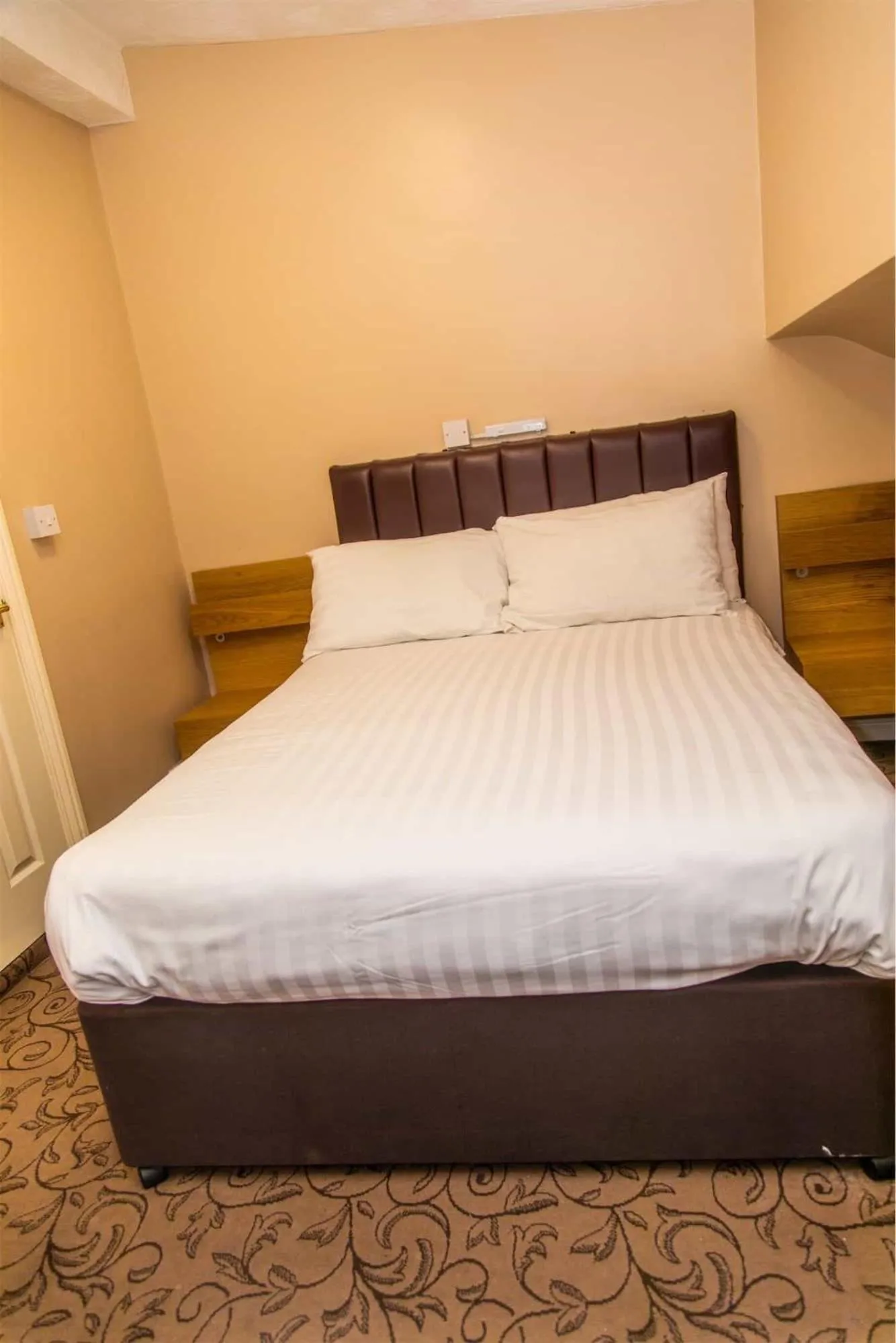 Bedroom, Bed in The Beechfield Hotel