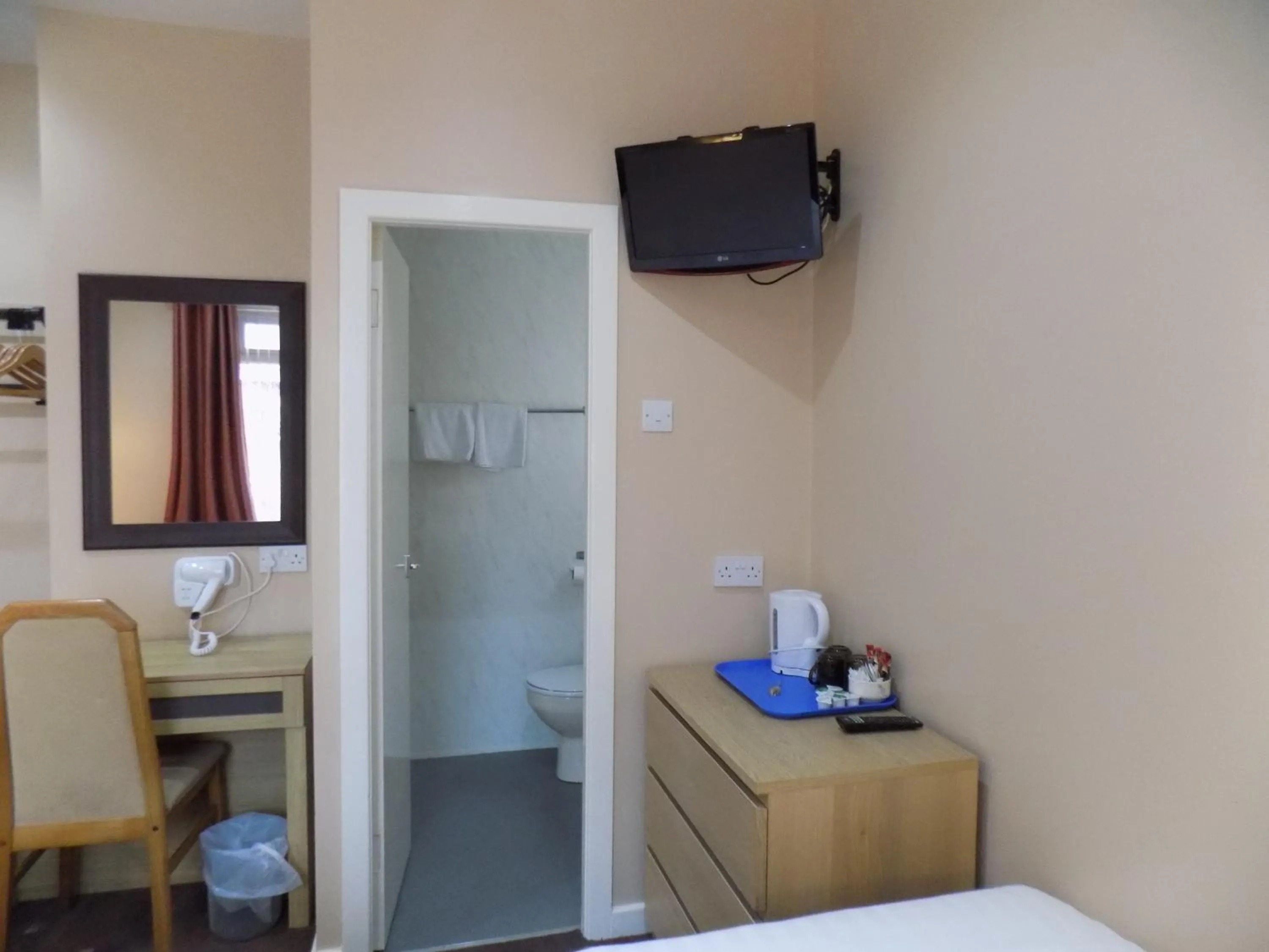 Bathroom in The Beechfield Hotel