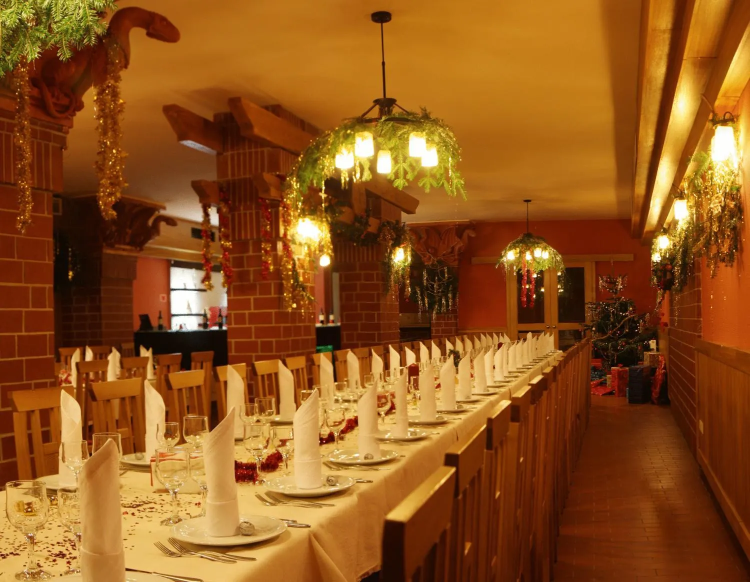 Restaurant/places to eat in Hotel - Restaurant Gonduzo