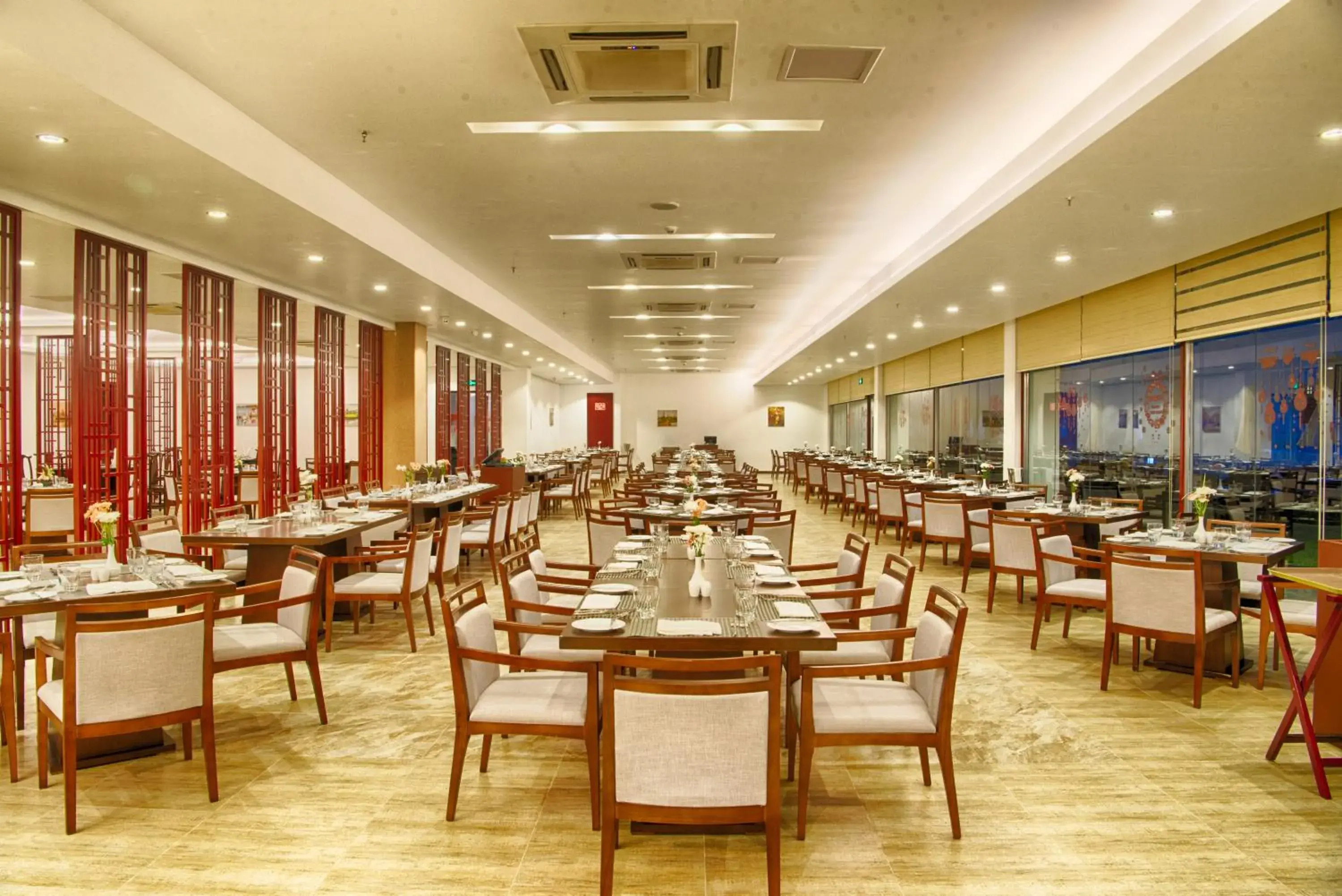 Restaurant/places to eat in Jie Jie Beach Hotel Restaurant/places to eat in Jie Jie Beach Hotel