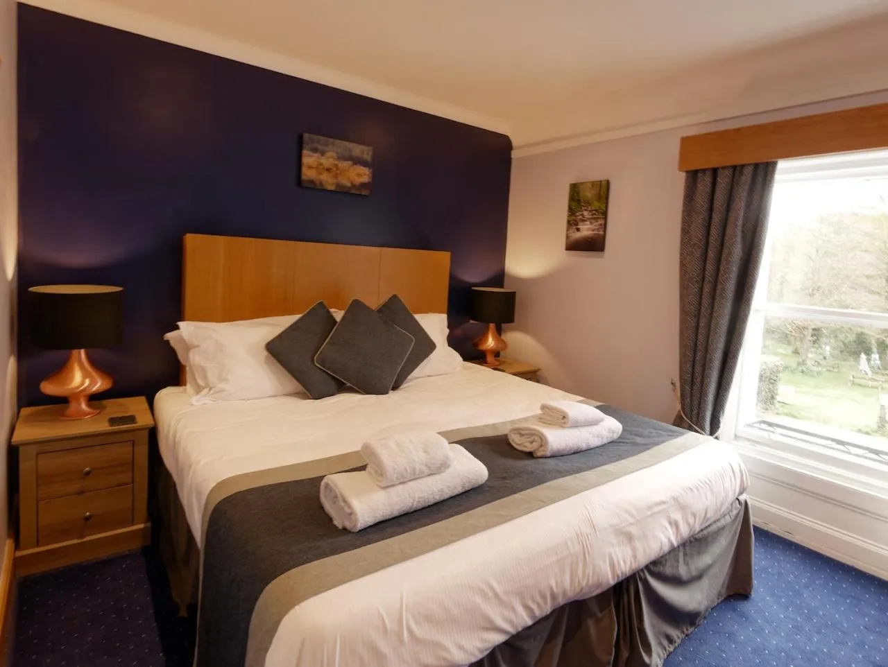 Bedroom, Bed in The Ship Inn - Winner Best Hotel Experience 2024 Visit Scotland
