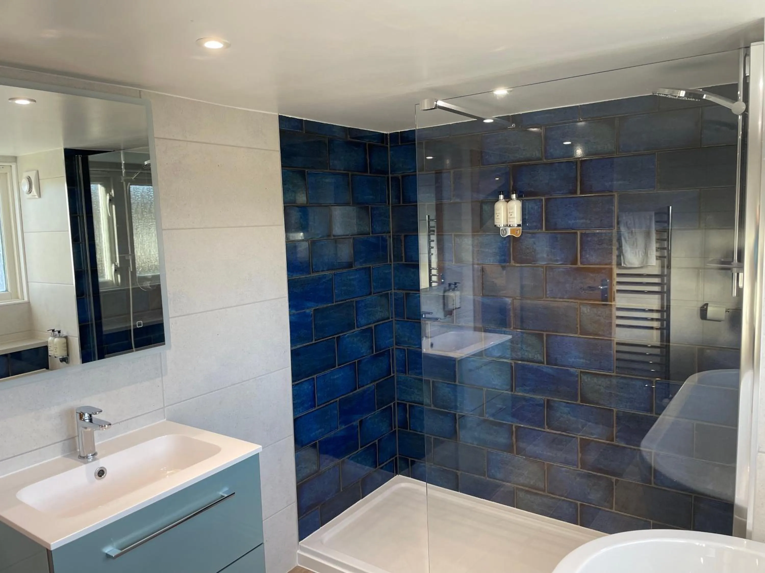 Bathroom in The Ship Inn - Winner Best Hotel Experience 2024 Visit Scotland