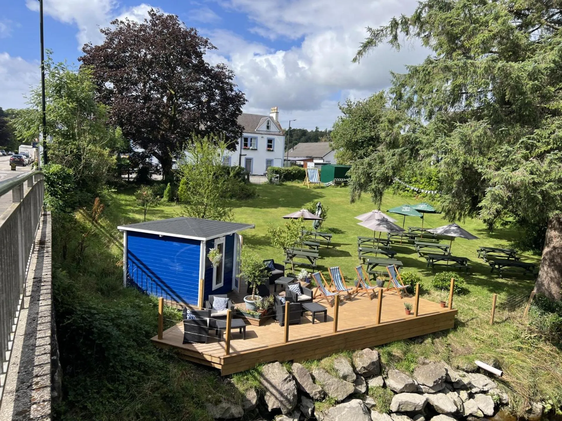 Garden in The Ship Inn - Winner Best Hotel Experience 2024 Visit Scotland