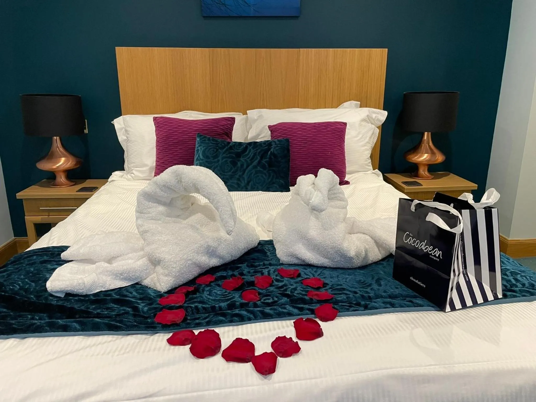 Bed in The Ship Inn - Winner Best Hotel Experience 2024 Visit Scotland