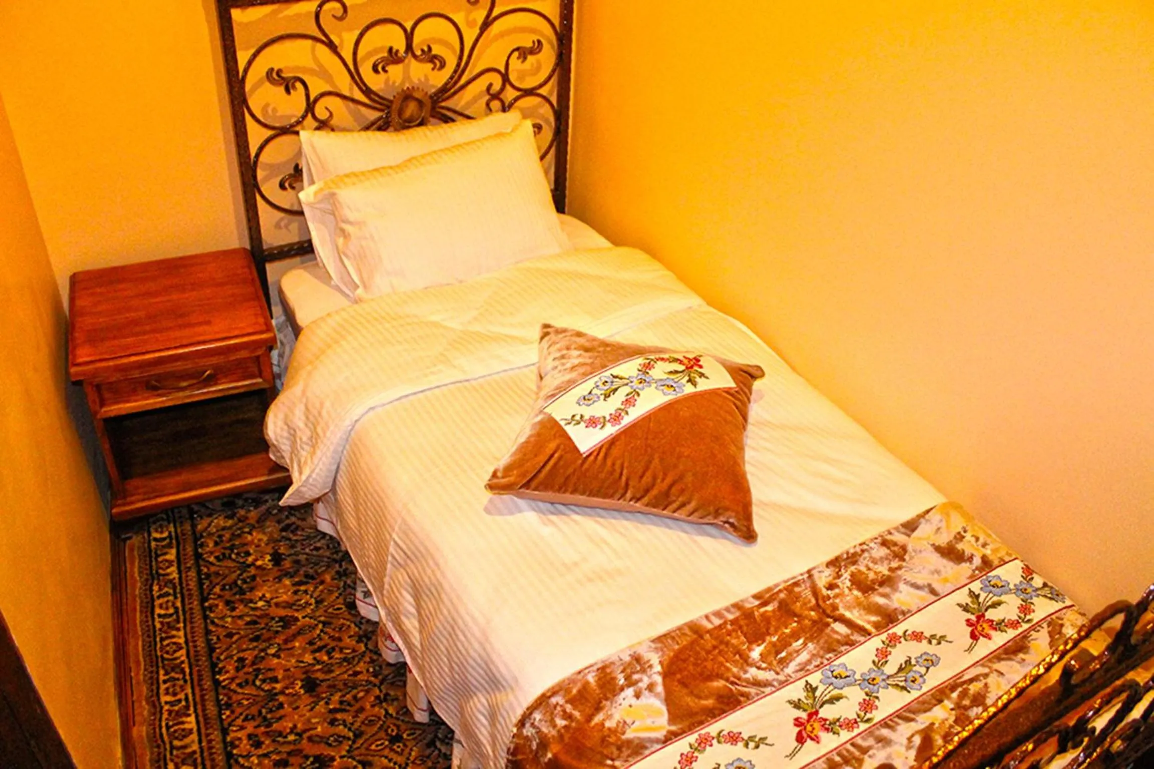 Decorative detail, Bed in Aksehir Butik Hotel