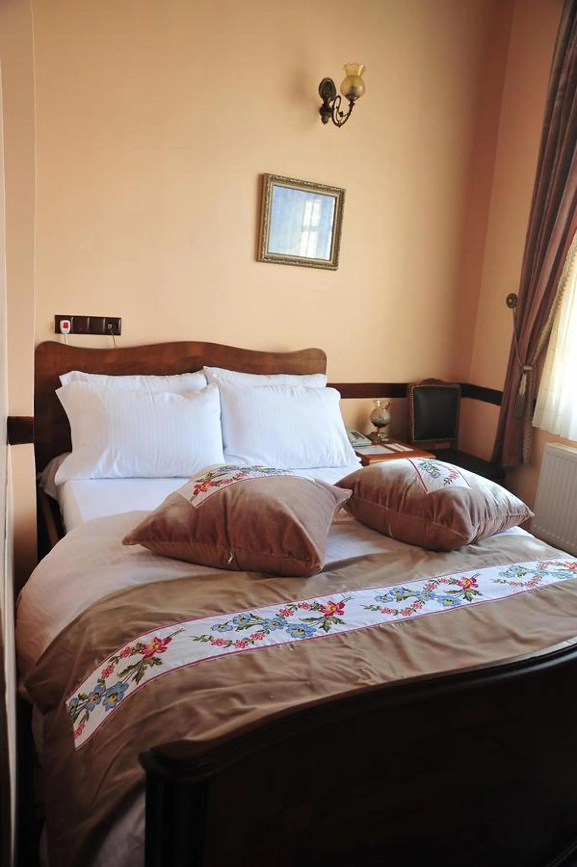 Decorative detail, Bed in Aksehir Butik Hotel