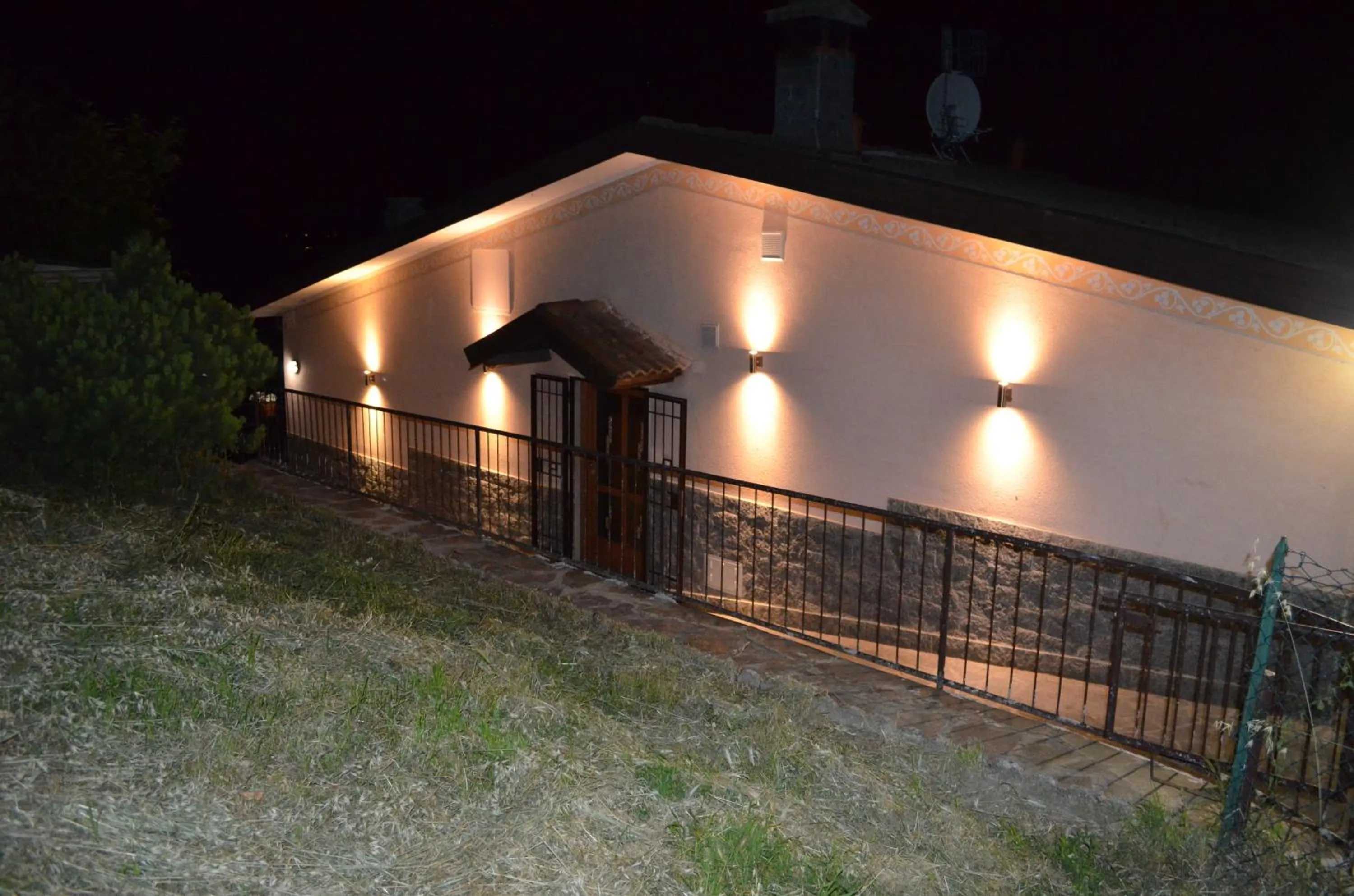 Facade/entrance in La Gemma B&B