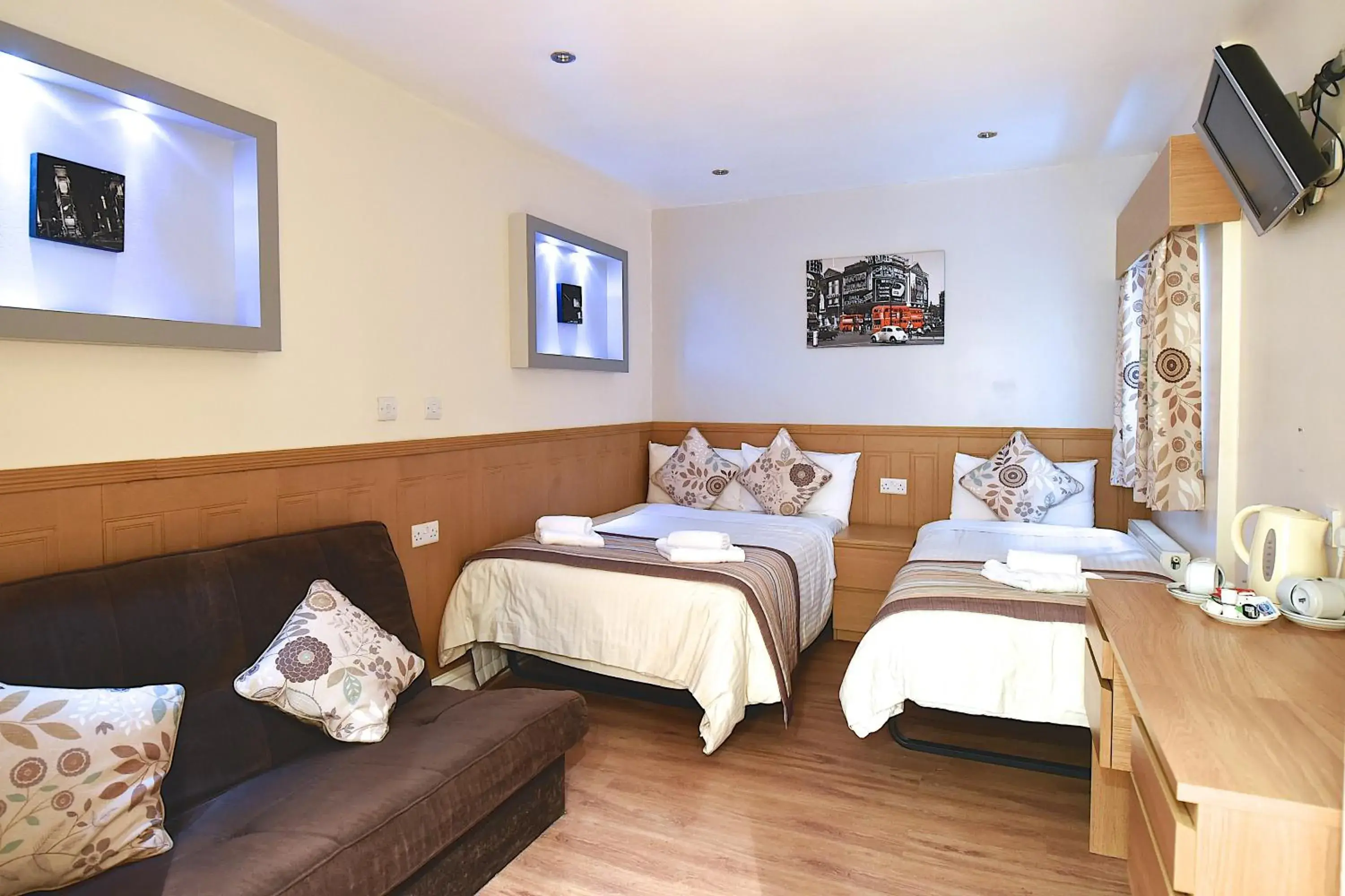 Bed in Linden House Hotel Bed in Linden House Hotel