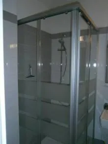 Shower in Institut St.Sebastian