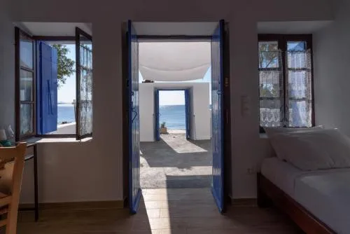 Santorini Crystal Blue Boutique Hotel