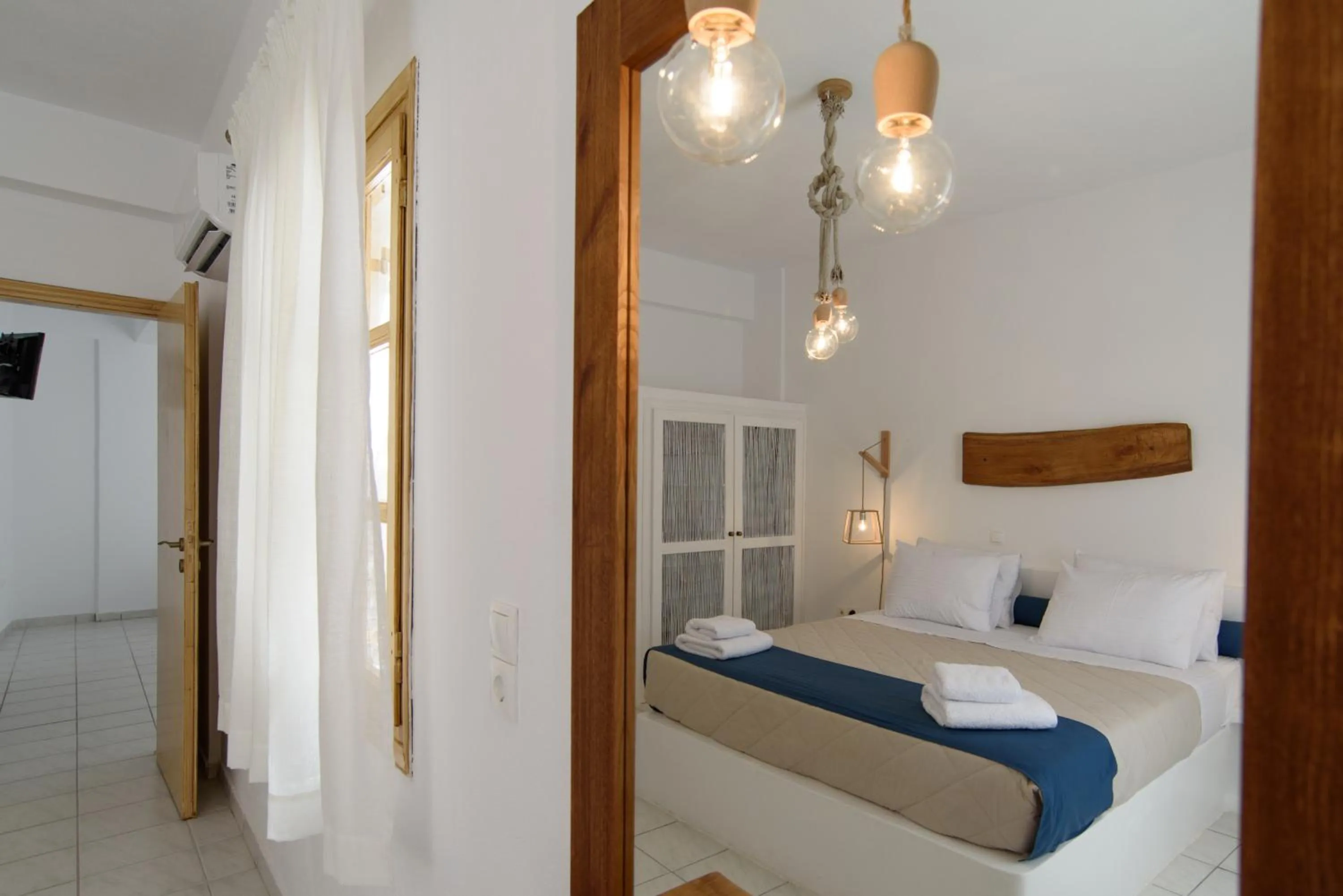 Day, Bed in Santorini Crystal Blue Boutique Hotel