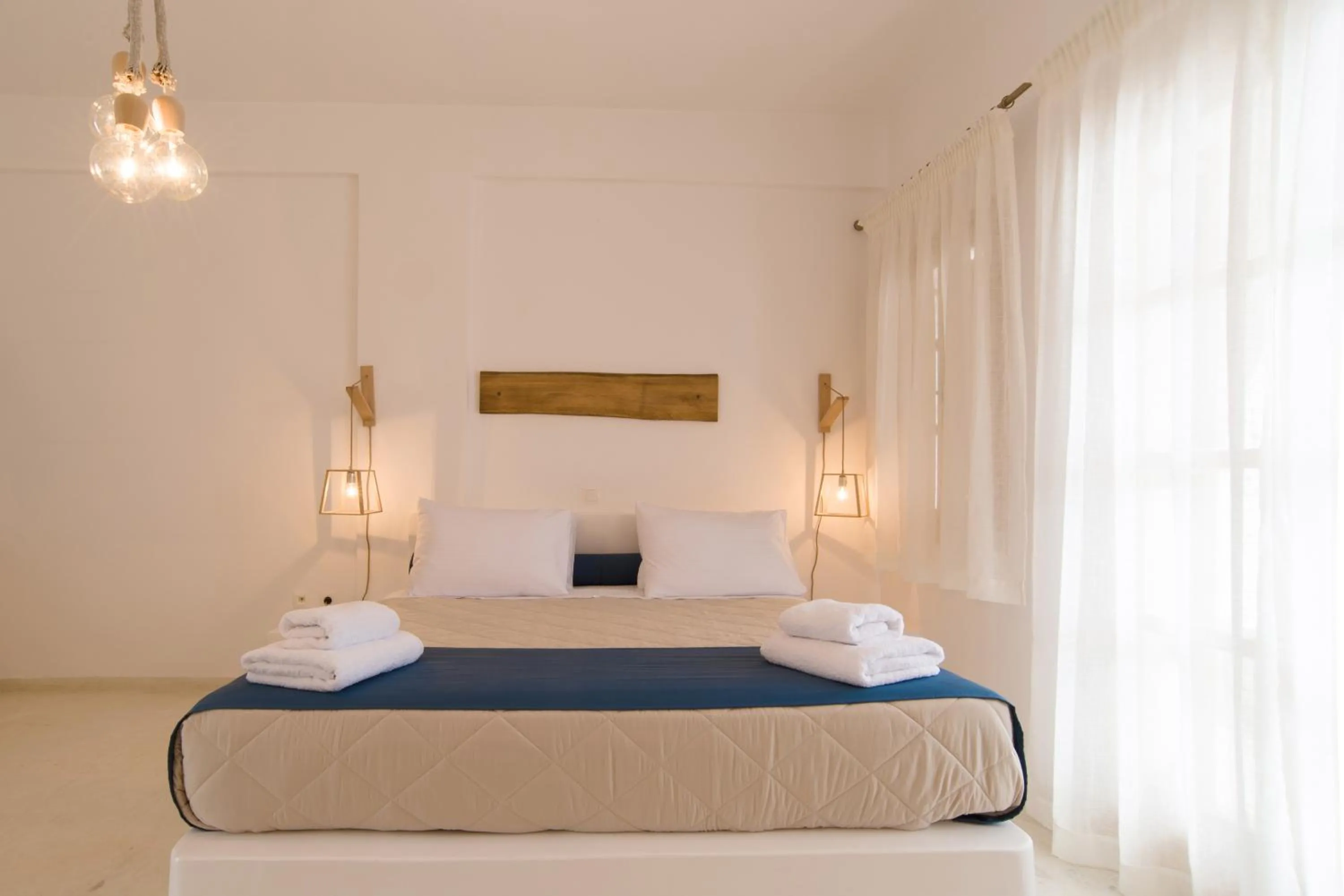 Bedroom, Bed in Santorini Crystal Blue Boutique Hotel