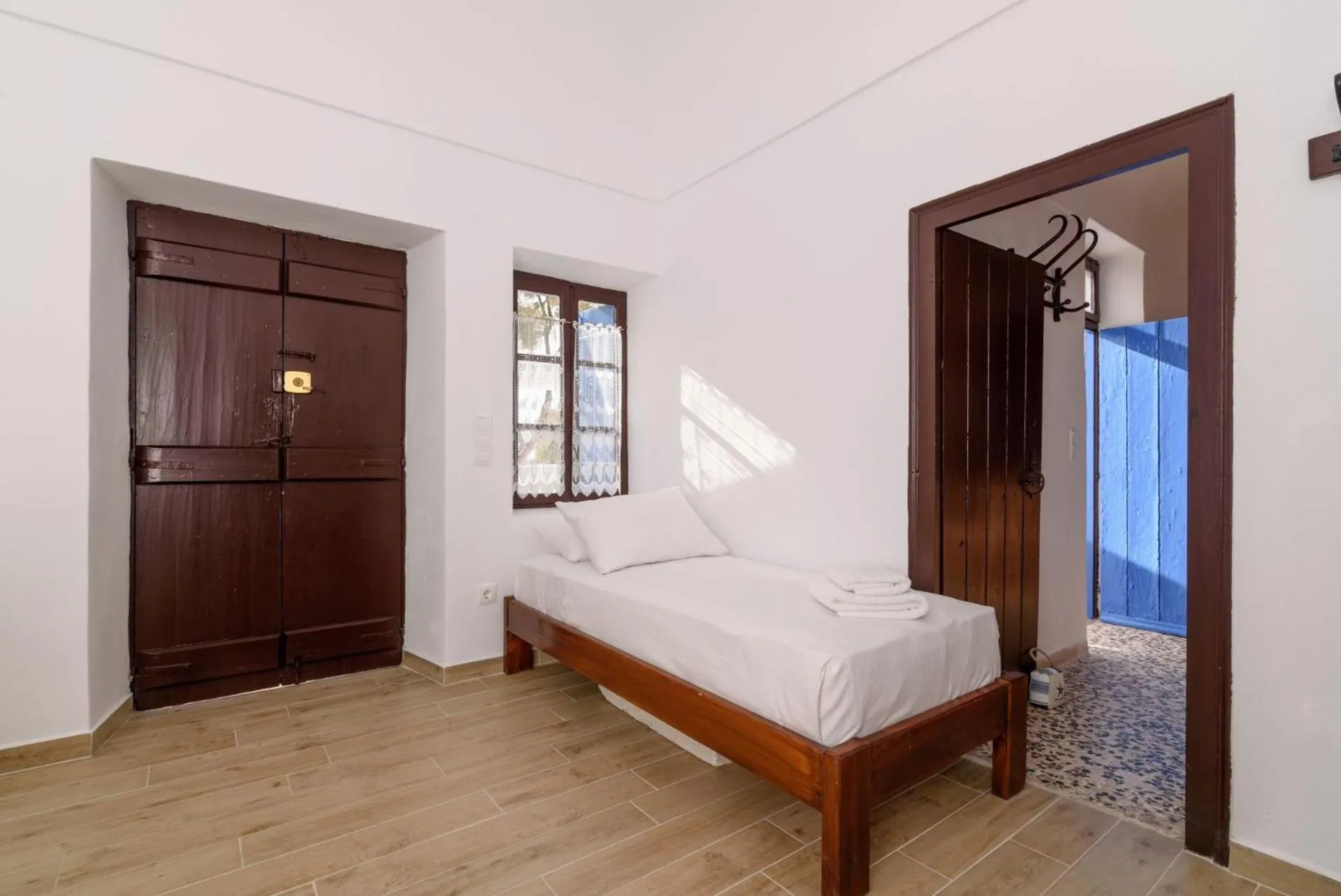 Bed in Santorini Crystal Blue Boutique Hotel