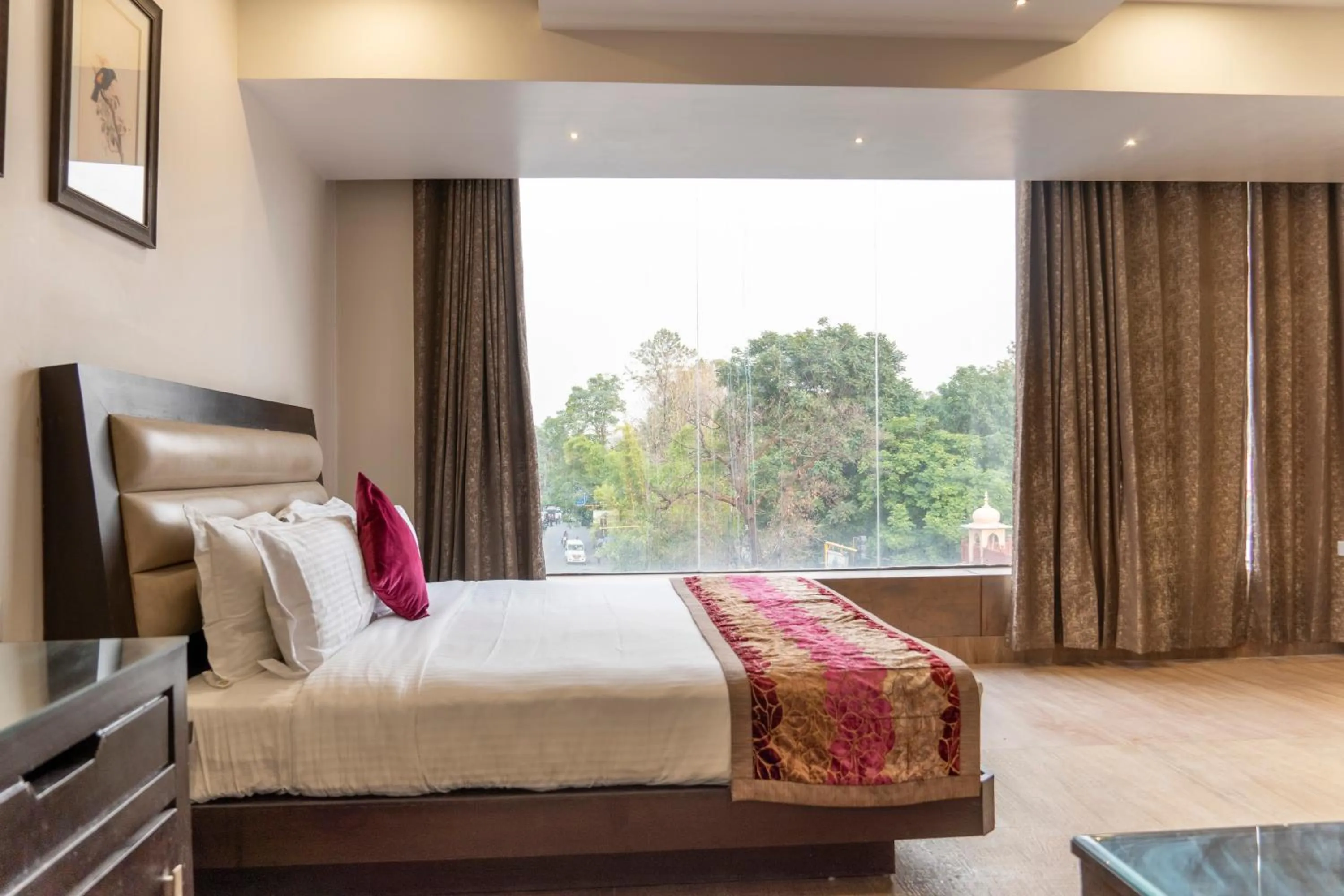 Bed in Hotel Central Palace