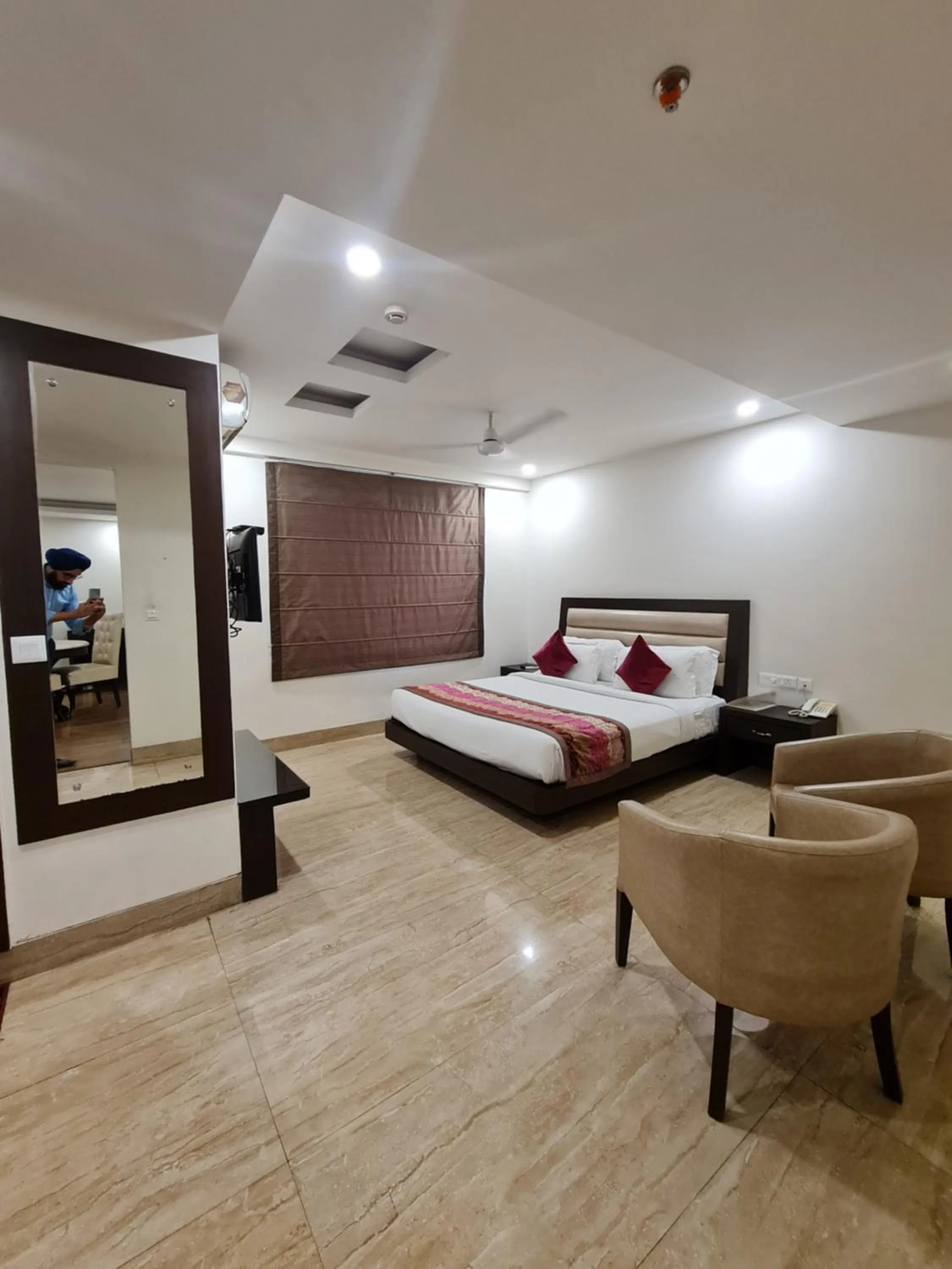 Bedroom, Bed in Hotel Central Palace