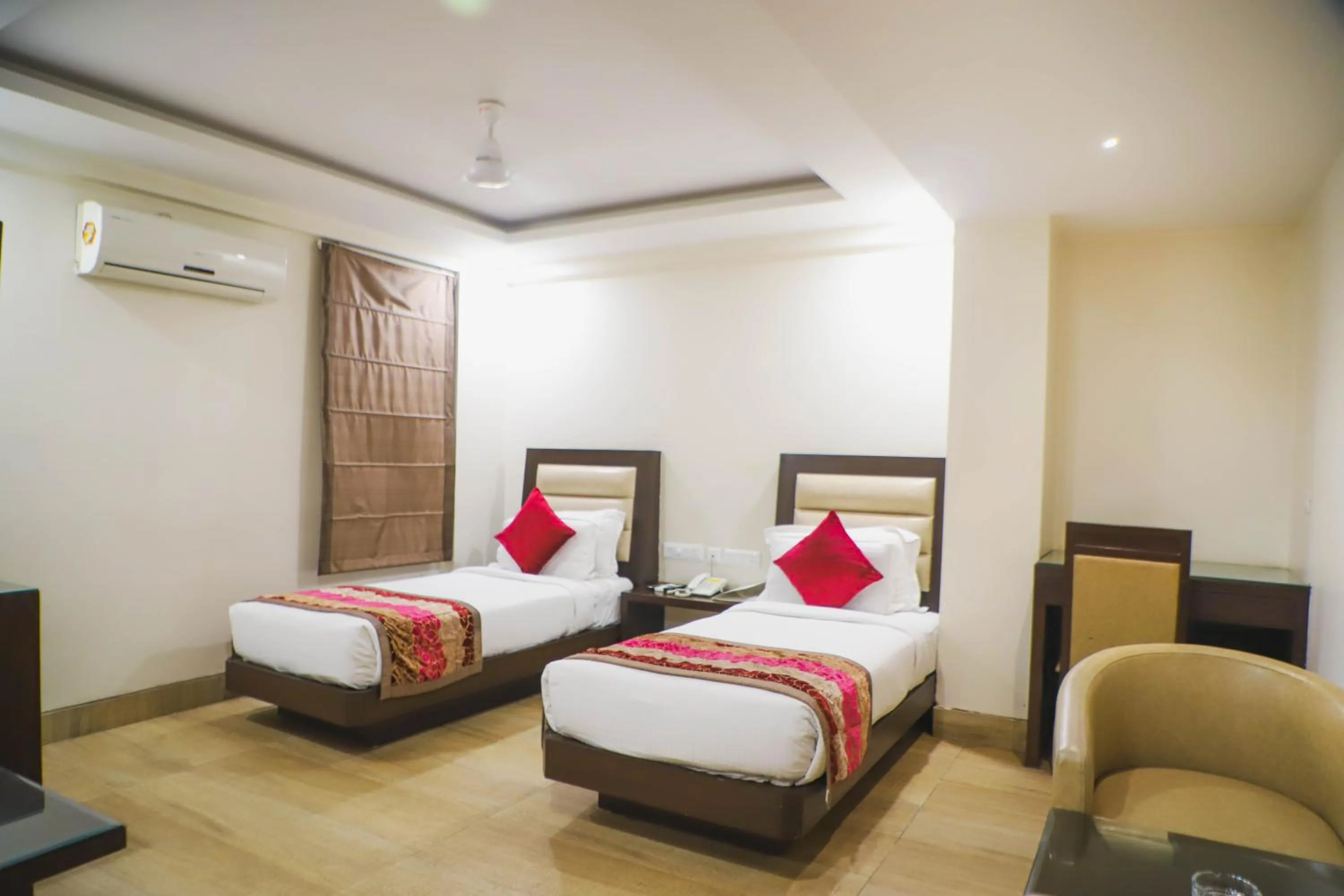 Bed in Hotel Central Palace