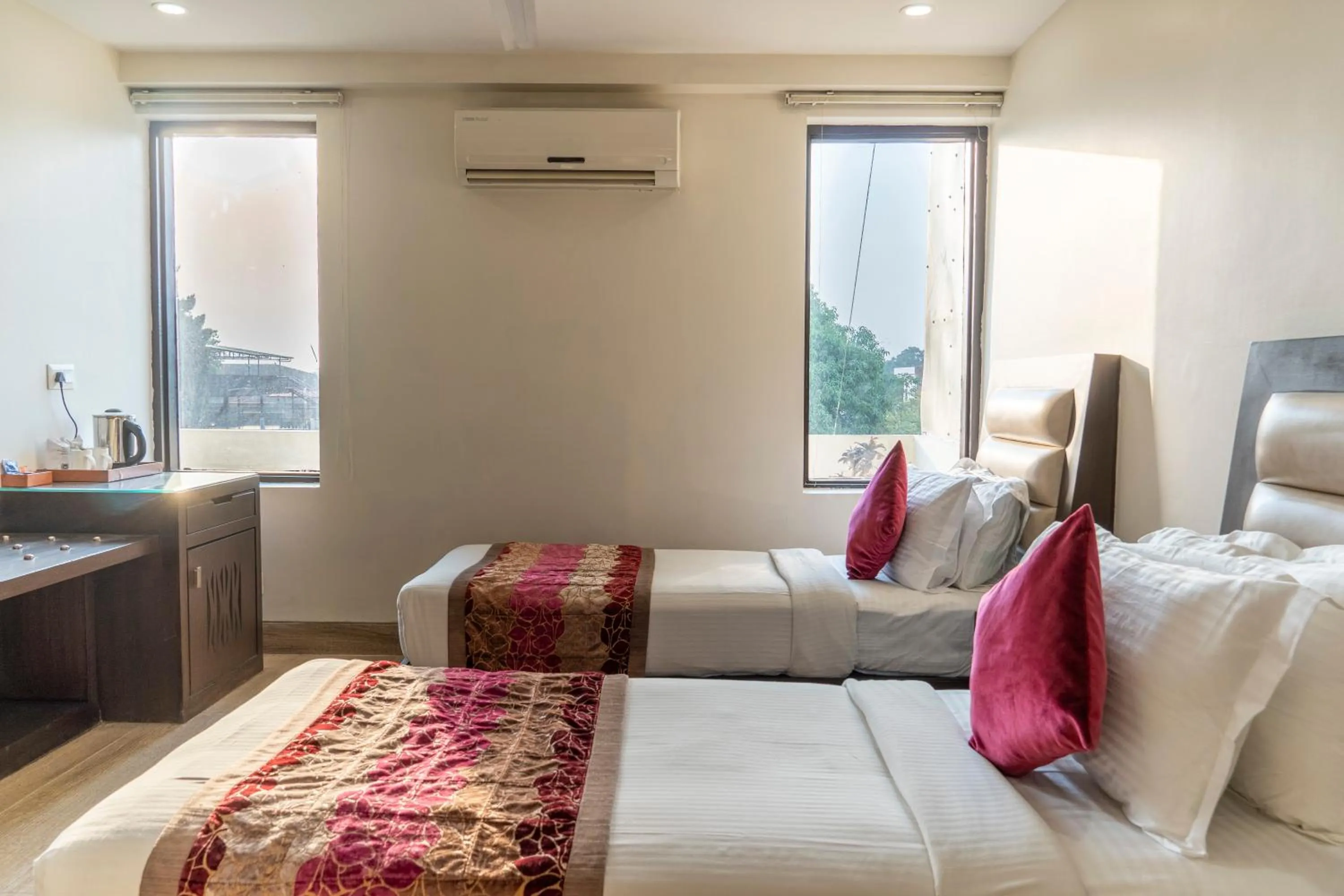 Bed in Hotel Central Palace