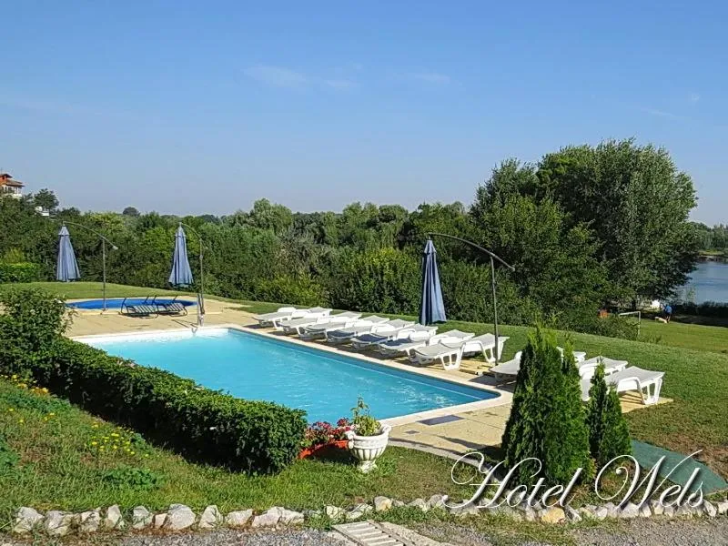 Swimming pool in Hotel Wels