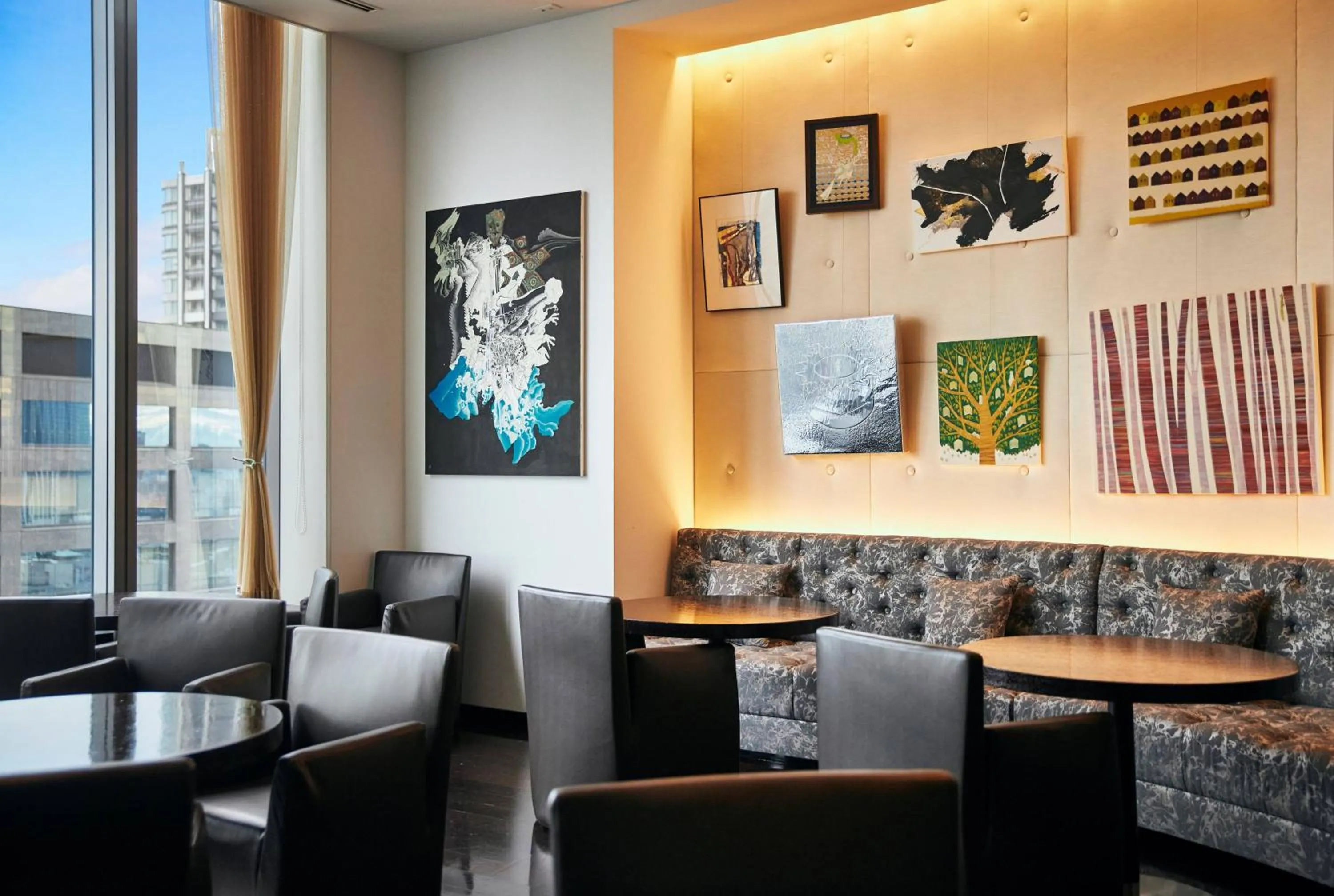 Restaurant/places to eat in Park Hotel Tokyo