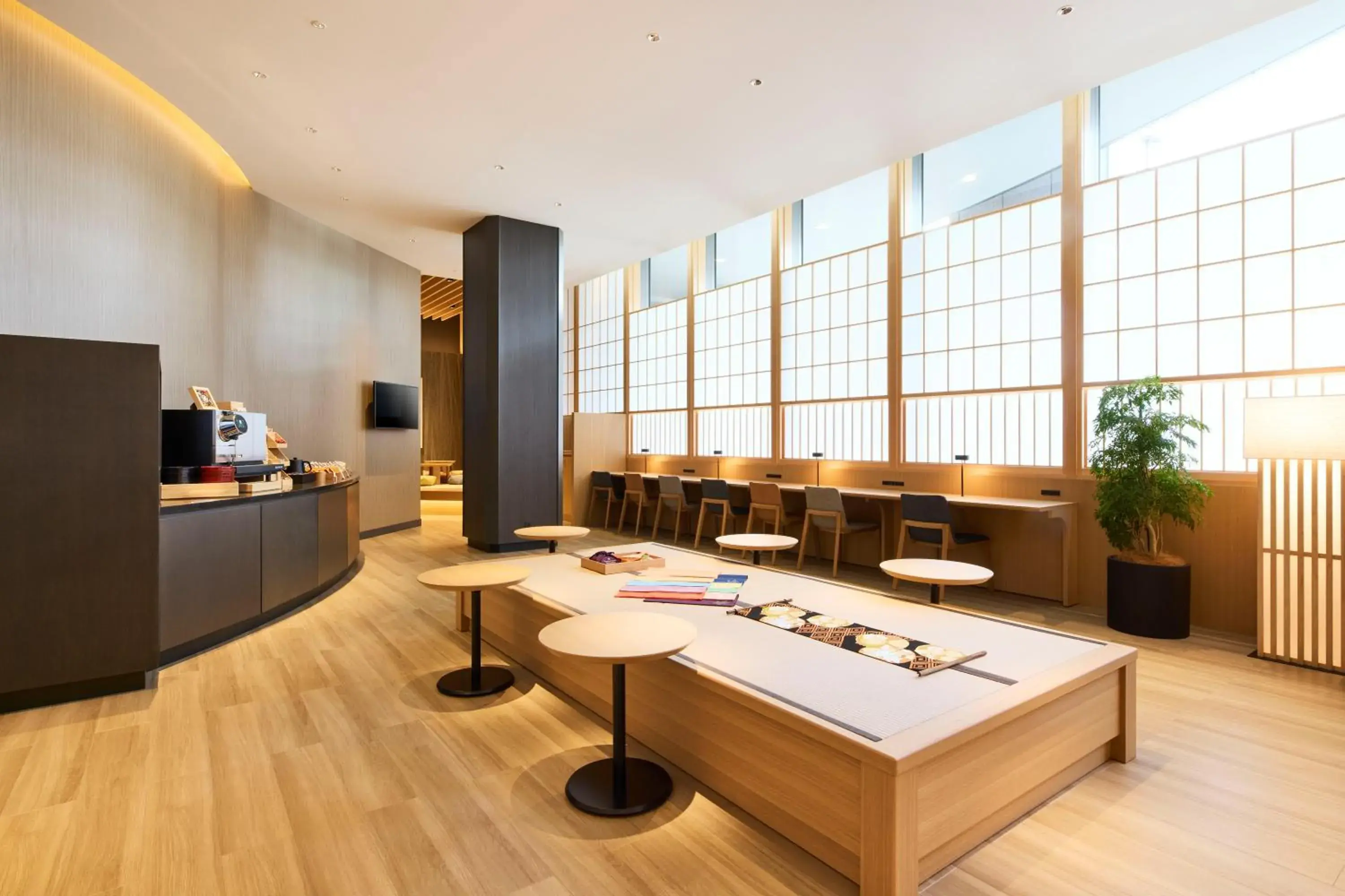 Lounge or bar in Cerulean Tower Tokyu Hotel, A Pan Pacific Partner Hotel Lounge or bar in Cerulean Tower Tokyu Hotel, A Pan Pacific Partner Hotel