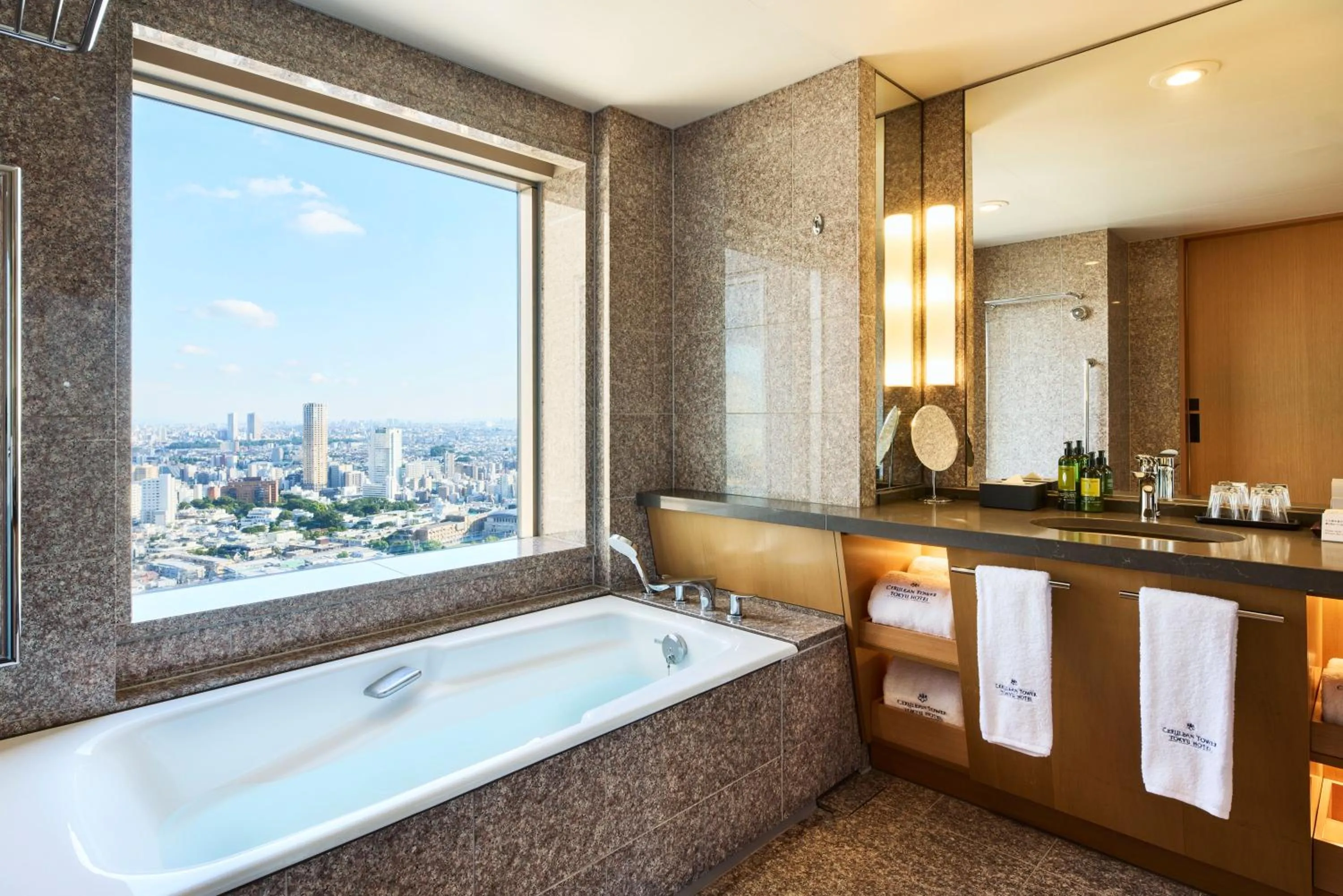 Bathroom in Cerulean Tower Tokyu Hotel, A Pan Pacific Partner Hotel