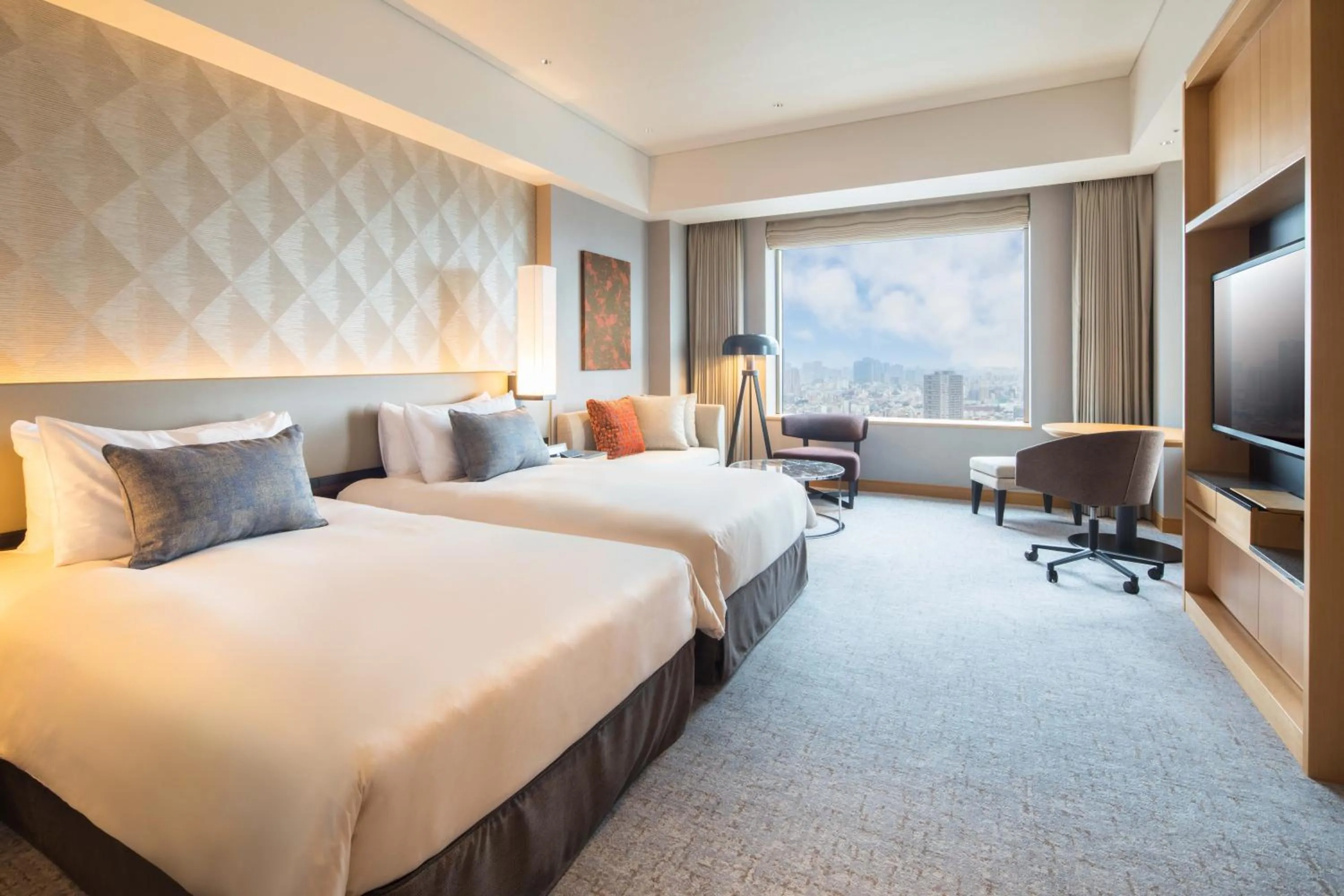 Photo of the whole room, Bed in Cerulean Tower Tokyu Hotel, A Pan Pacific Partner Hotel