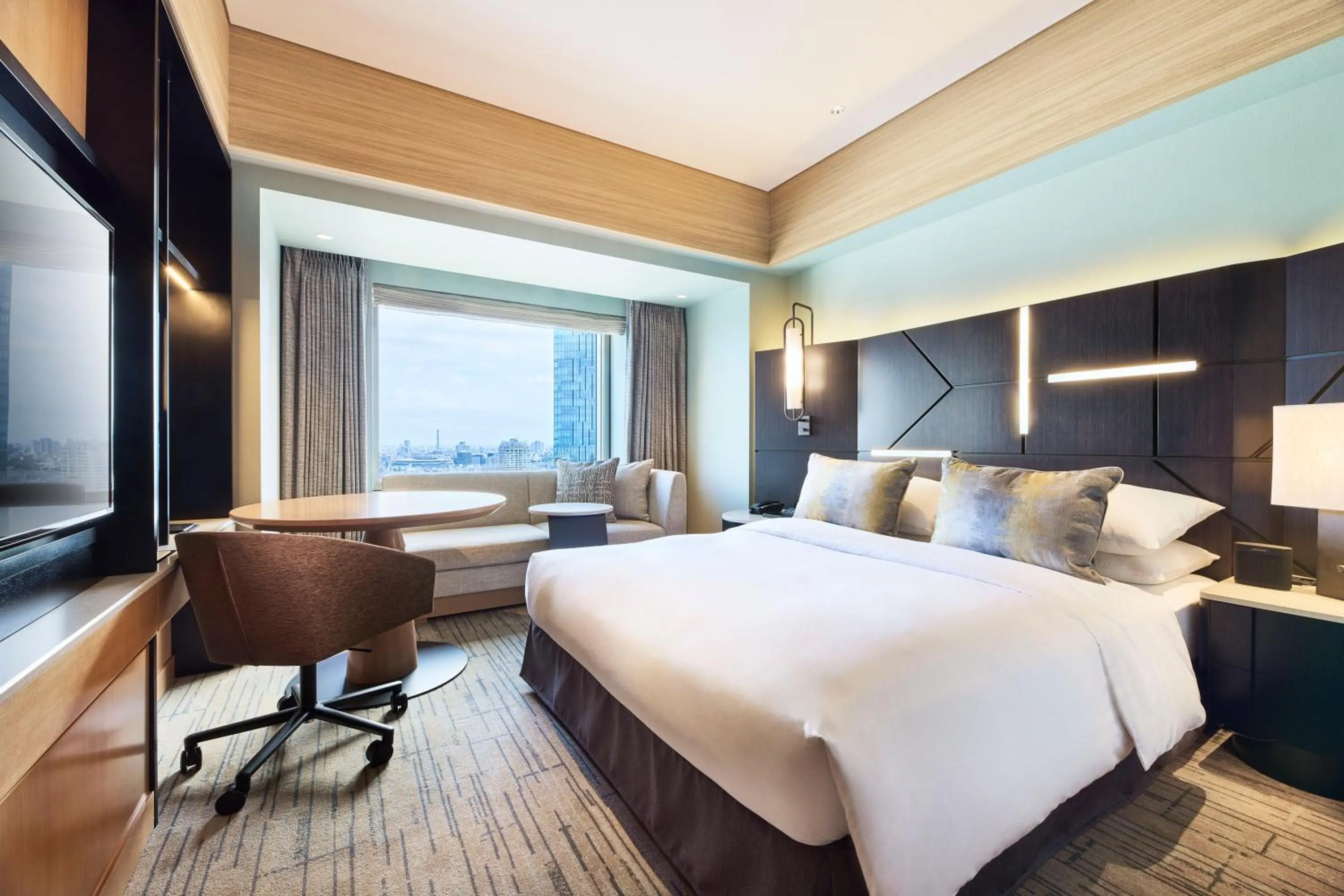 Photo of the whole room, Bed in Cerulean Tower Tokyu Hotel, A Pan Pacific Partner Hotel