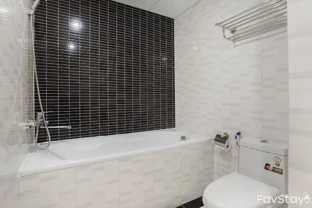 Shower in An Nguyen Building Shower in An Nguyen Building