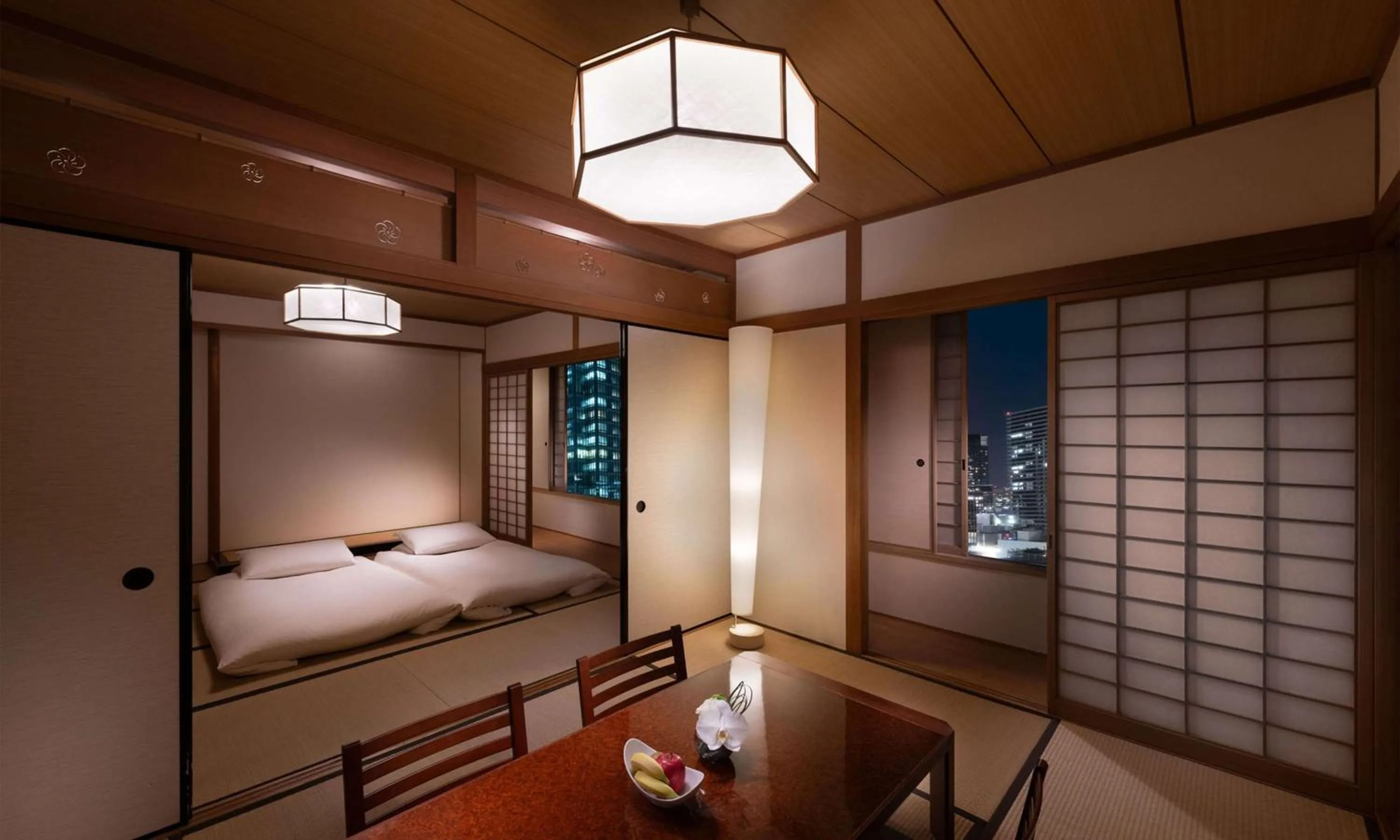 Living room, Bed in Hilton Osaka Hotel