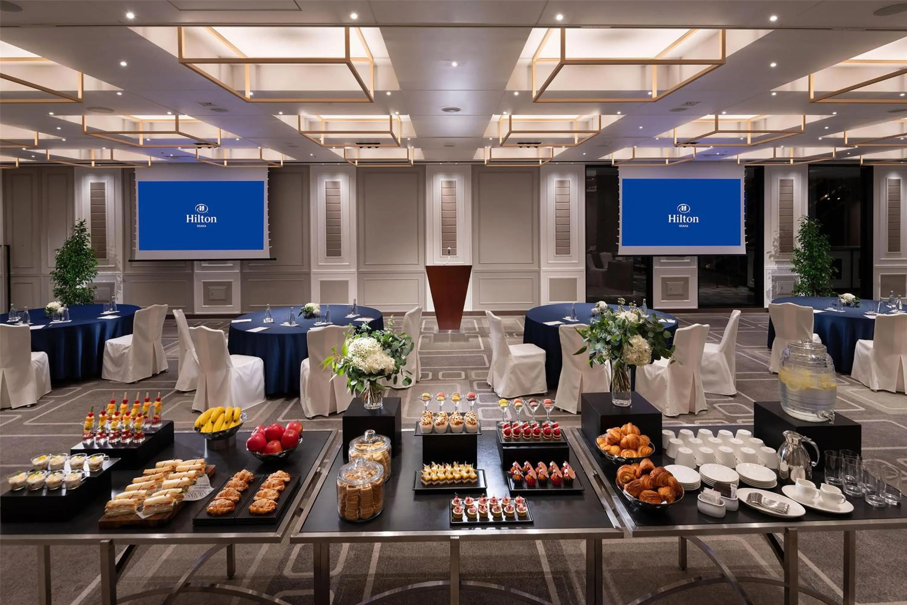 Meeting/conference room in Hilton Osaka Hotel