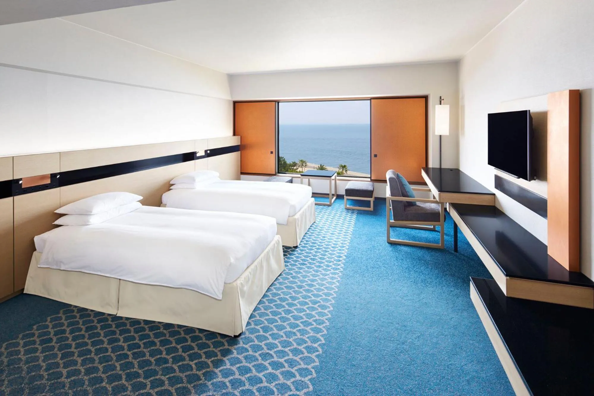 Bedroom, Bed in Hilton Tokyo Bay