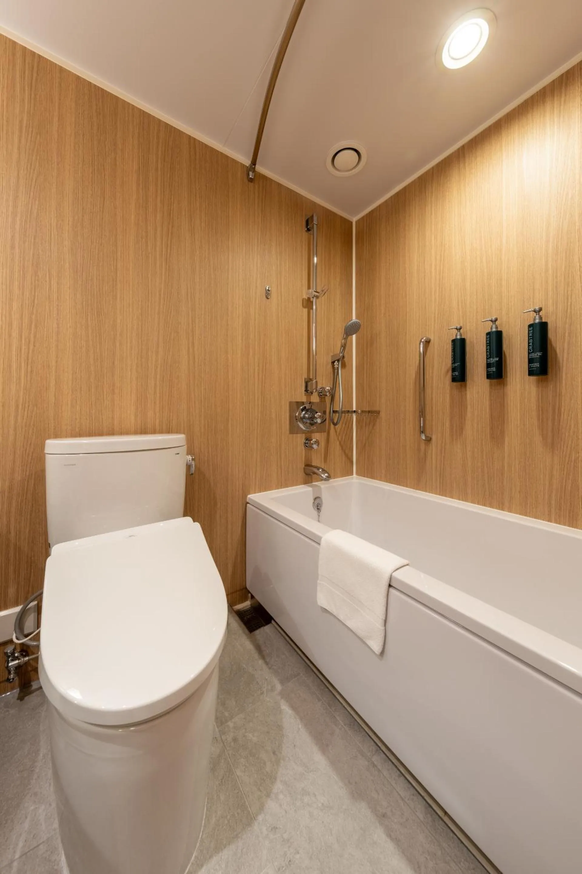 Bathroom in Hilton Tokyo Bay