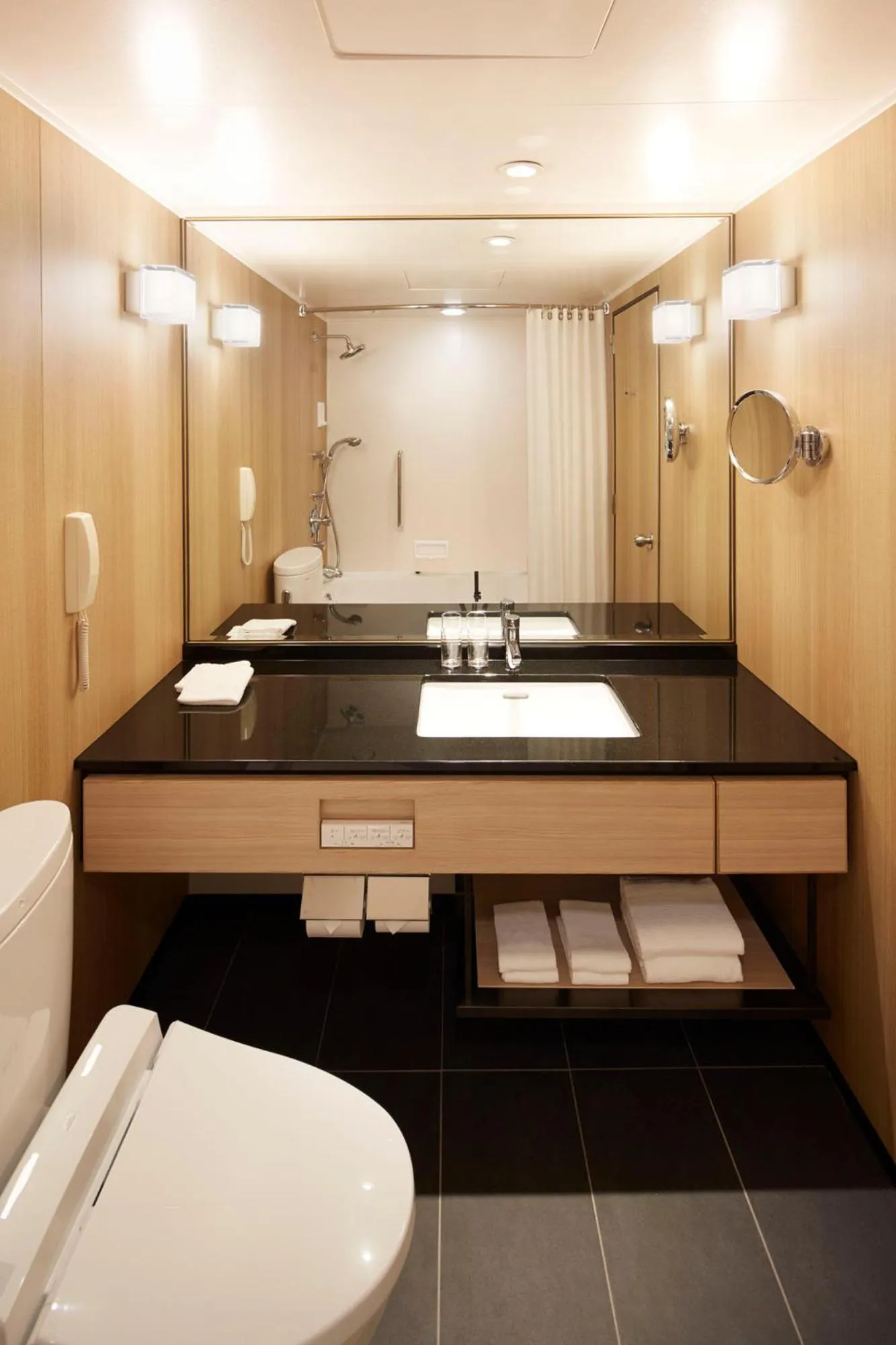 Bathroom in Hilton Tokyo Bay