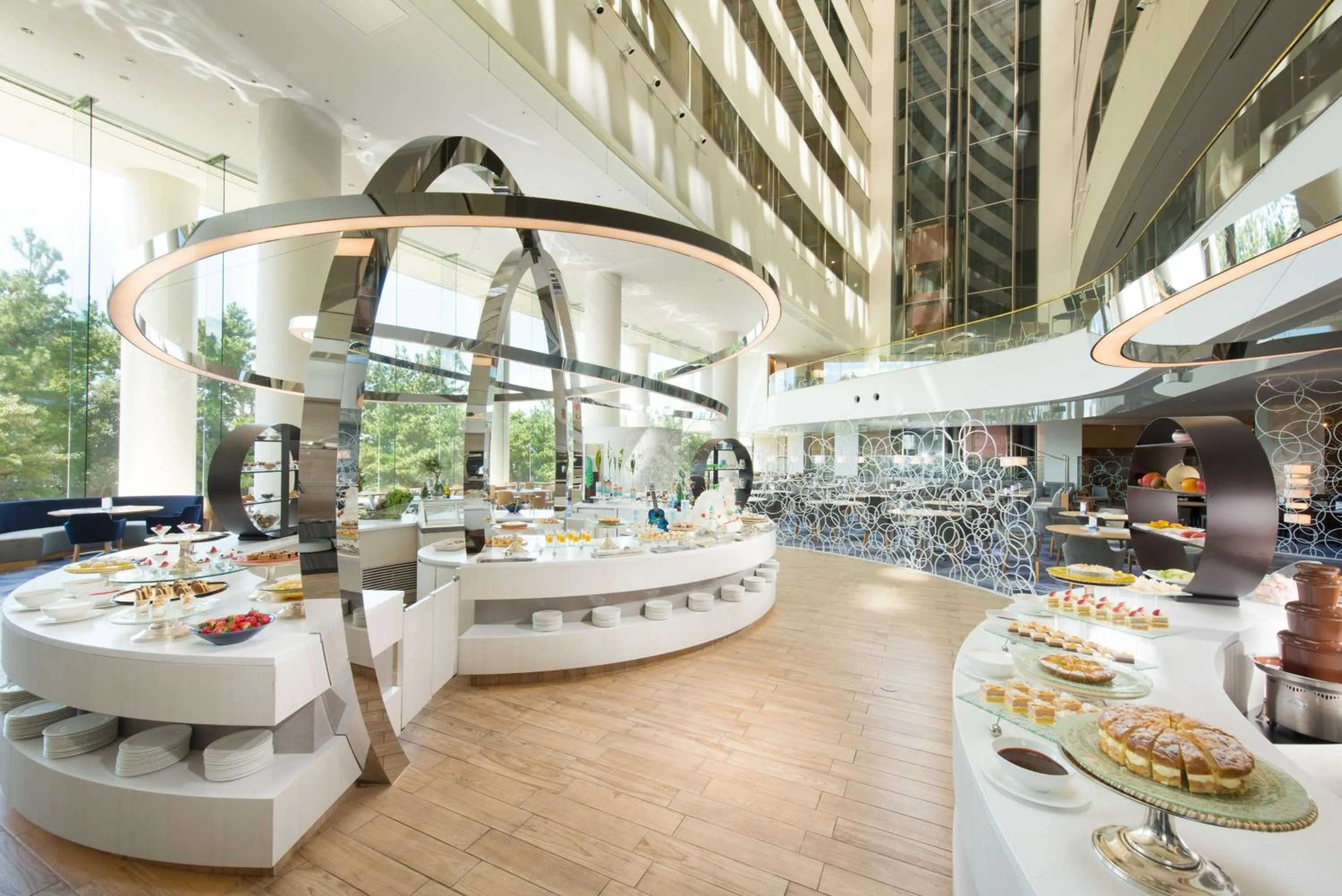 Restaurant/places to eat in Hilton Tokyo Bay