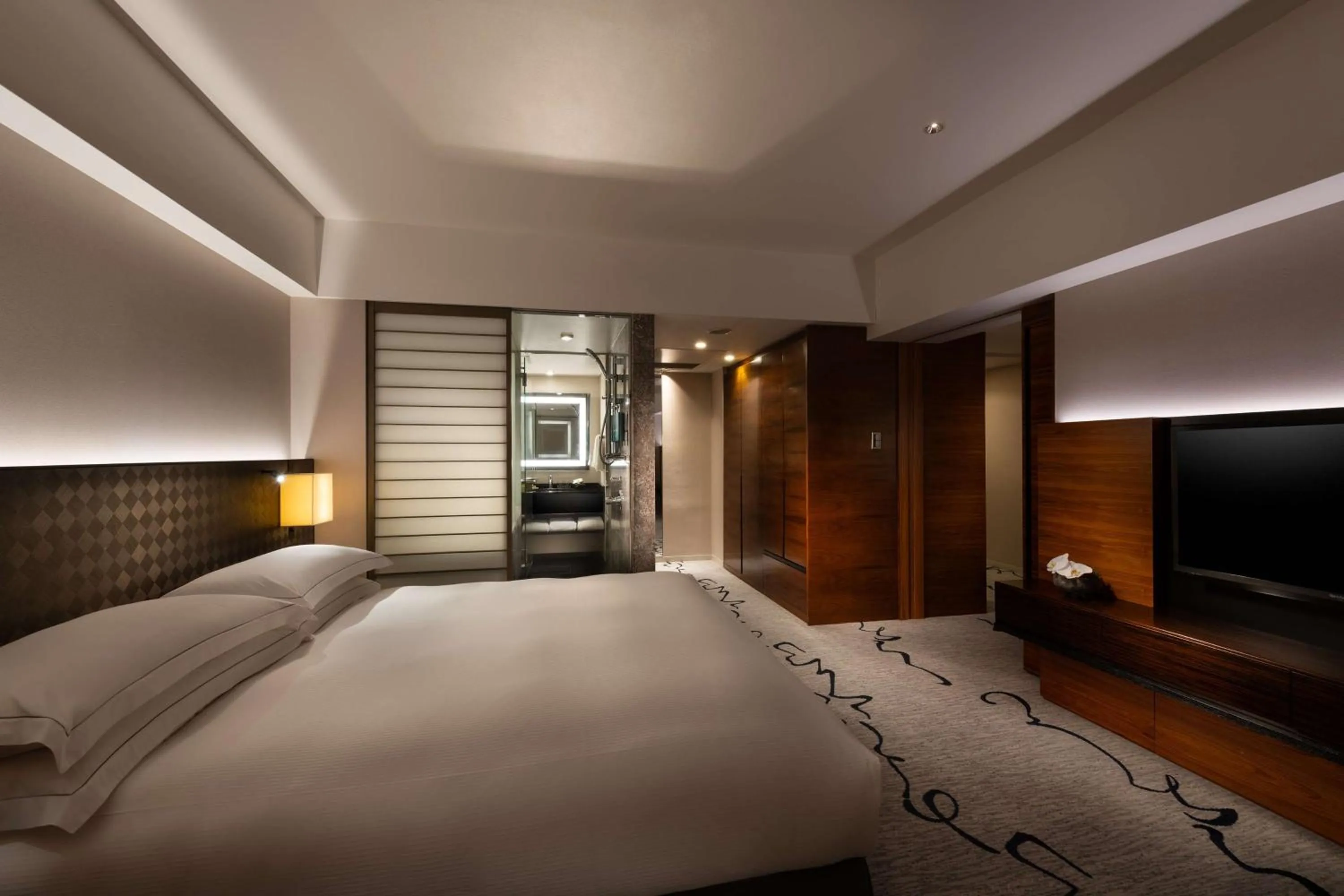 Bed in Hilton Tokyo Hotel