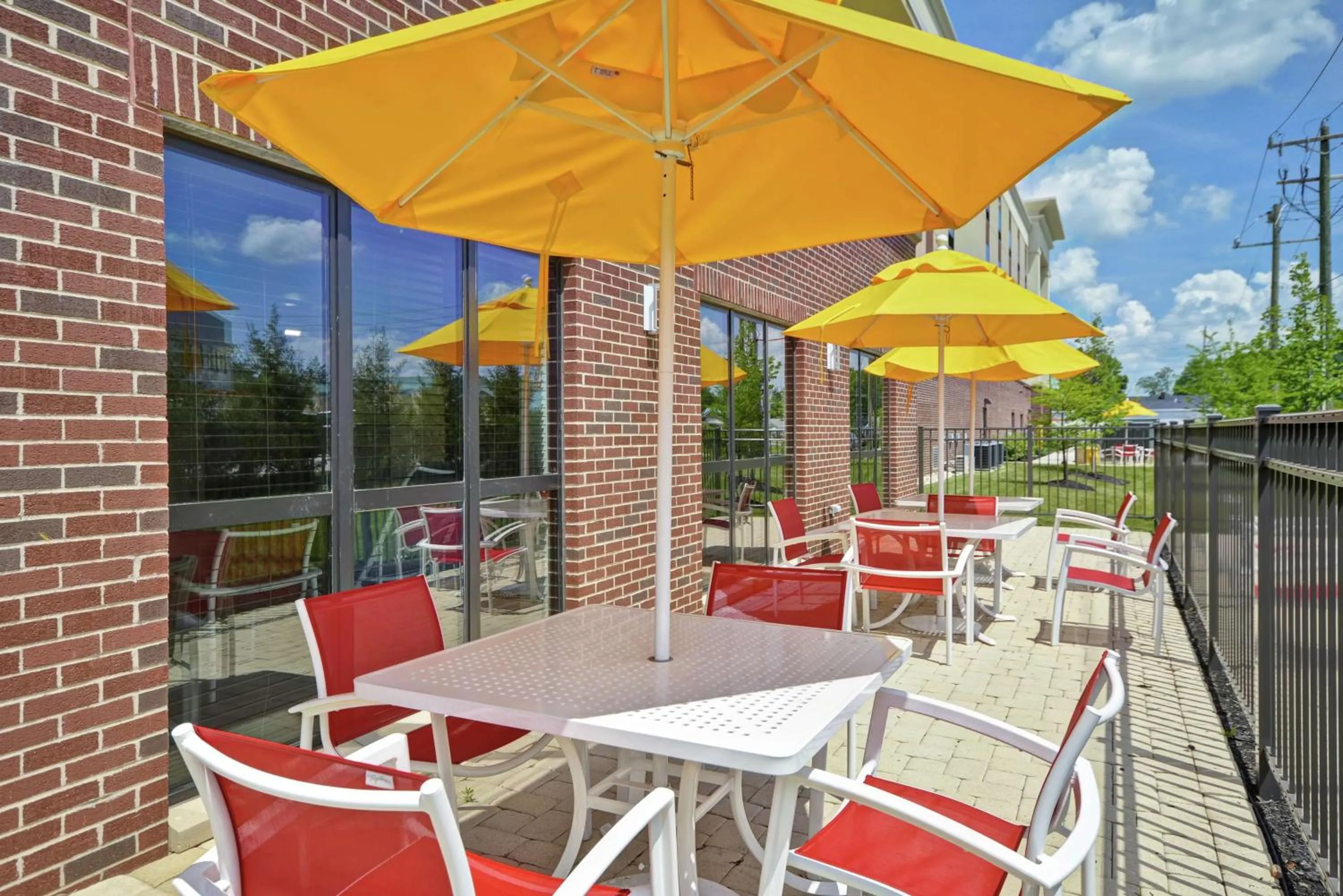 Patio in Hampton Inn Blue Ash/Cincinnati, OH