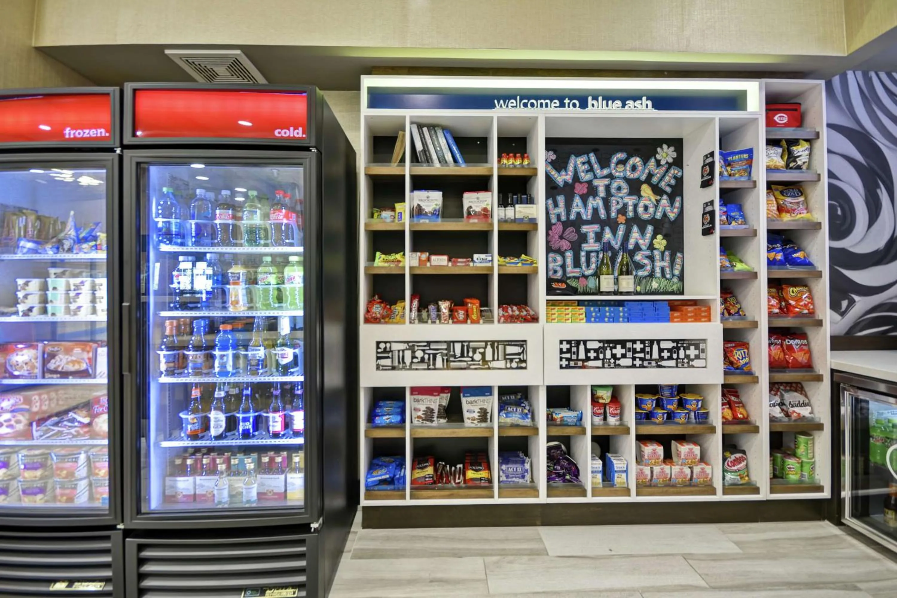 Restaurant/places to eat in Hampton Inn Blue Ash/Cincinnati, OH