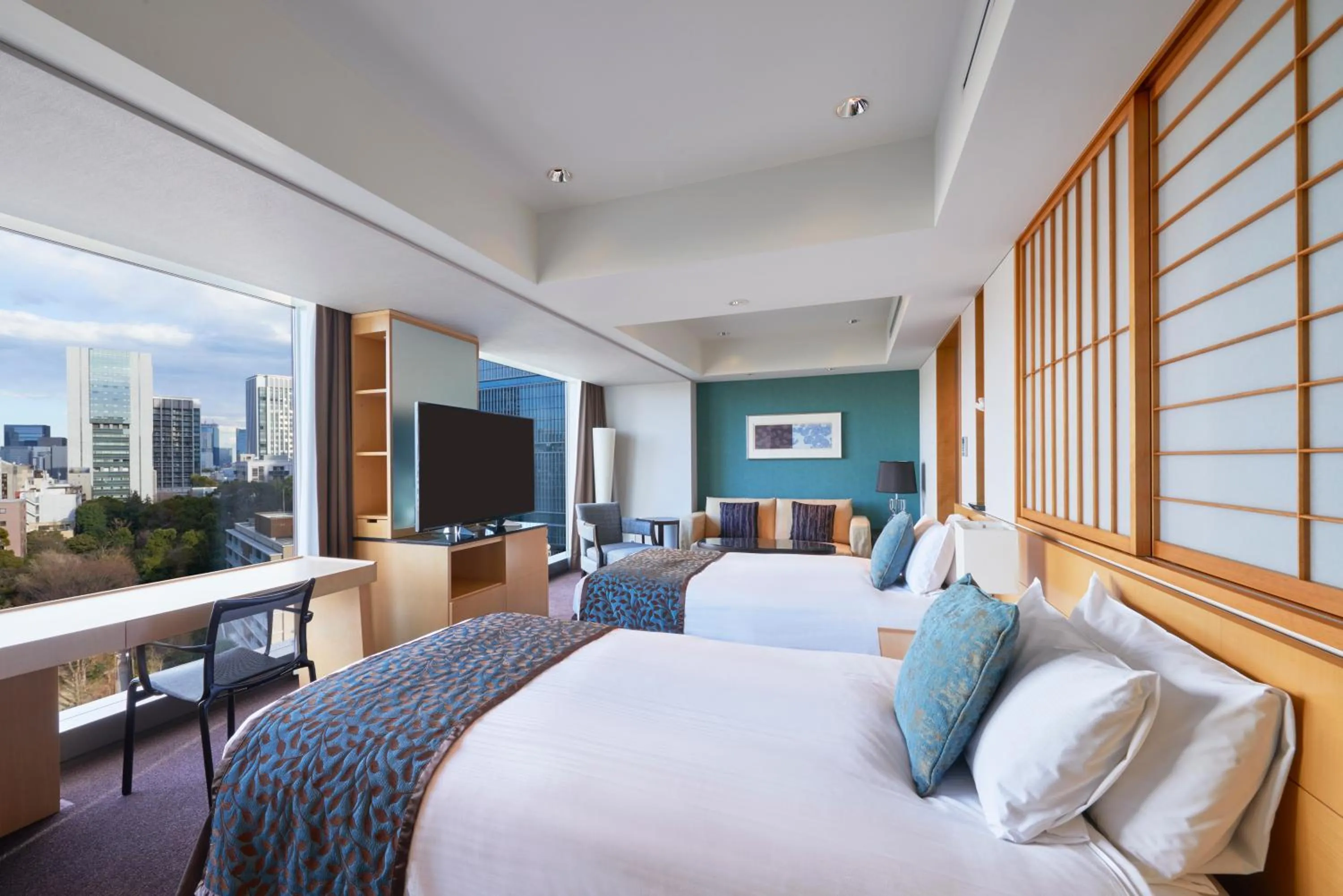 Photo of the whole room, Bed in Hotel New Otani Tokyo The Main