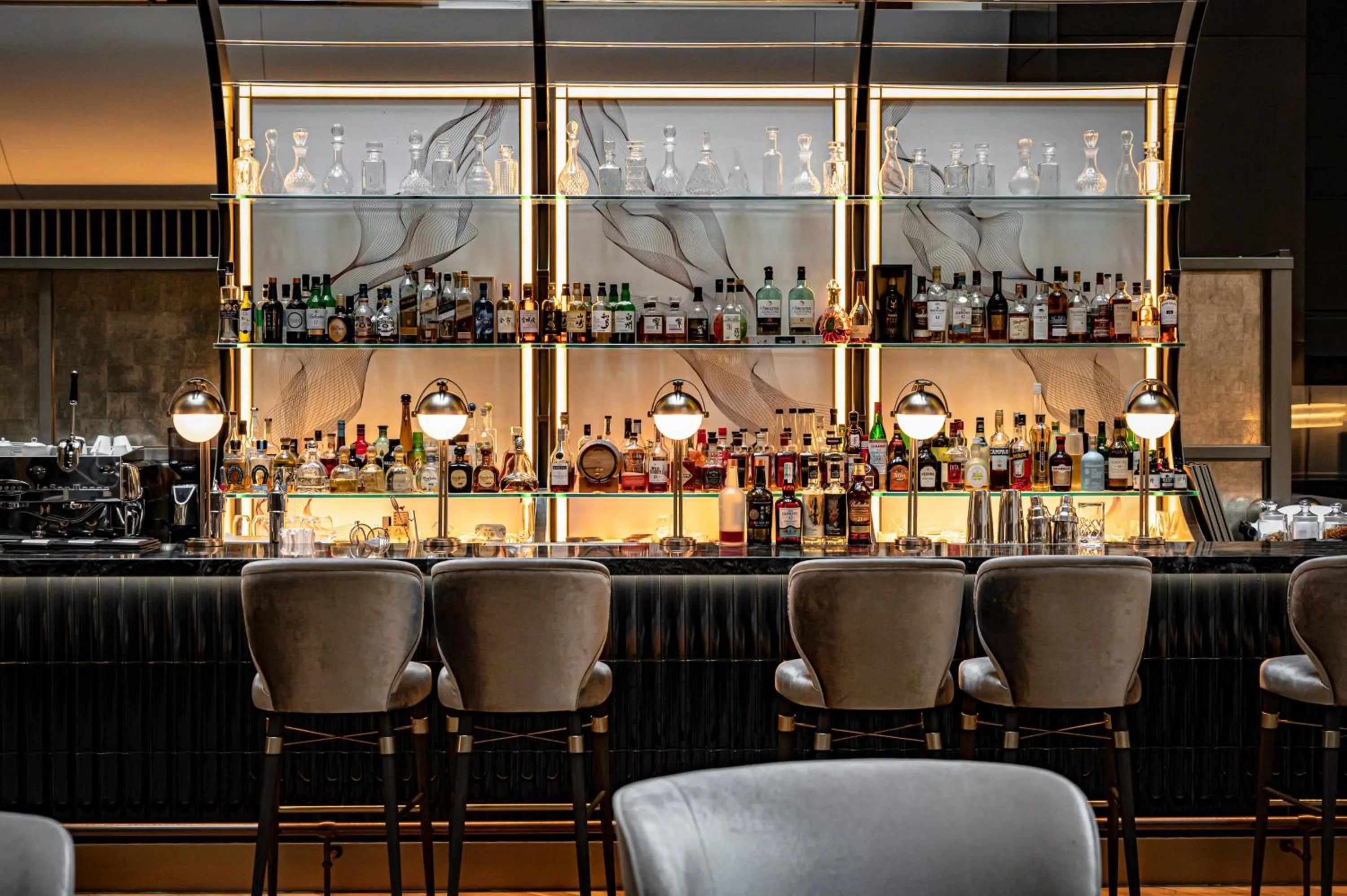 Lounge or bar in The Strings by InterContinental, Tokyo by IHG