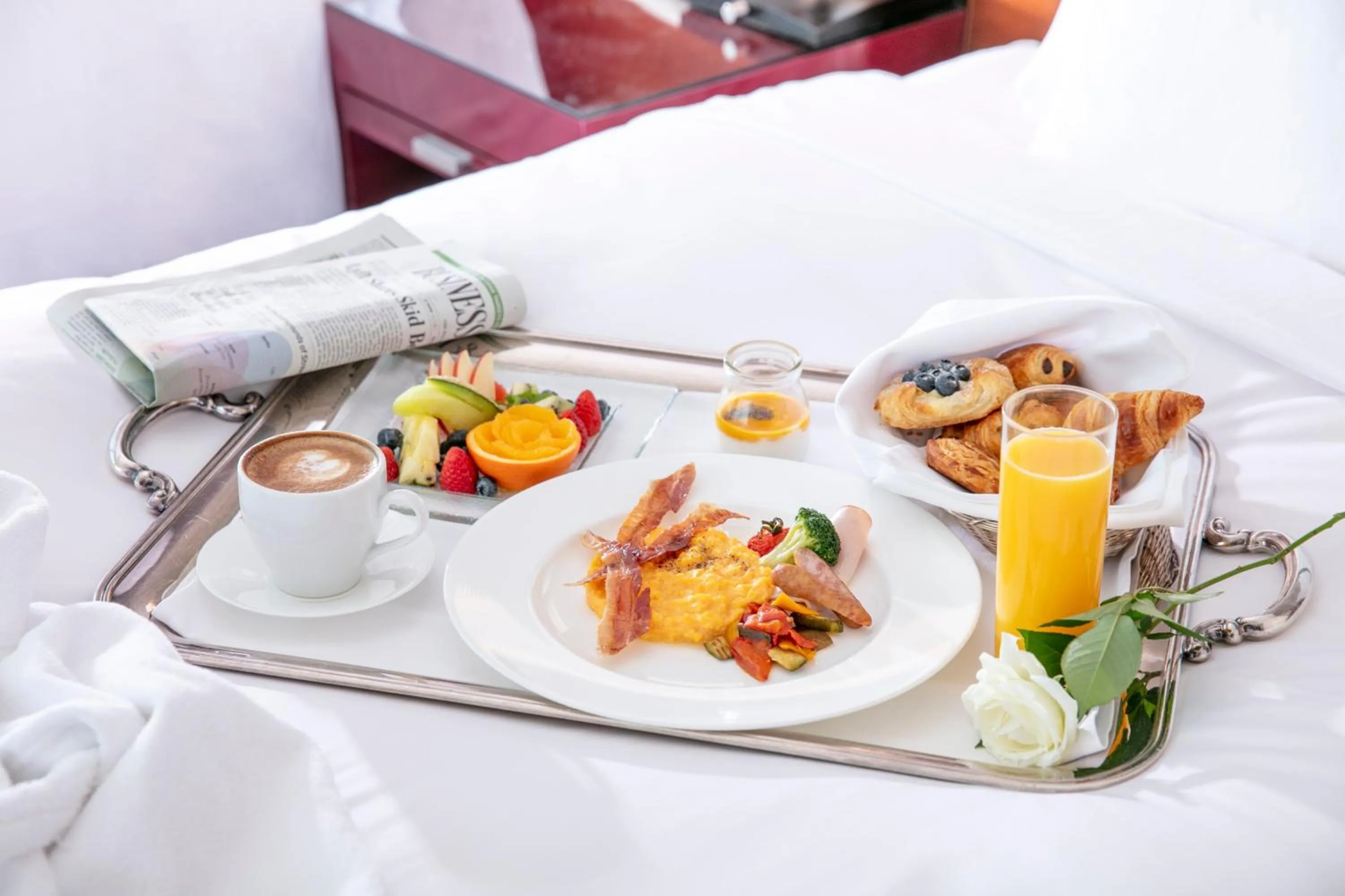 Photo of the whole room in The Strings by InterContinental, Tokyo by IHG