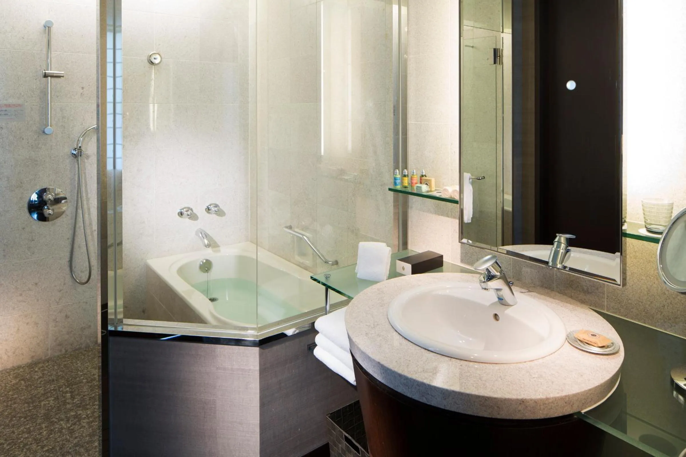 Shower in The Strings by InterContinental, Tokyo by IHG