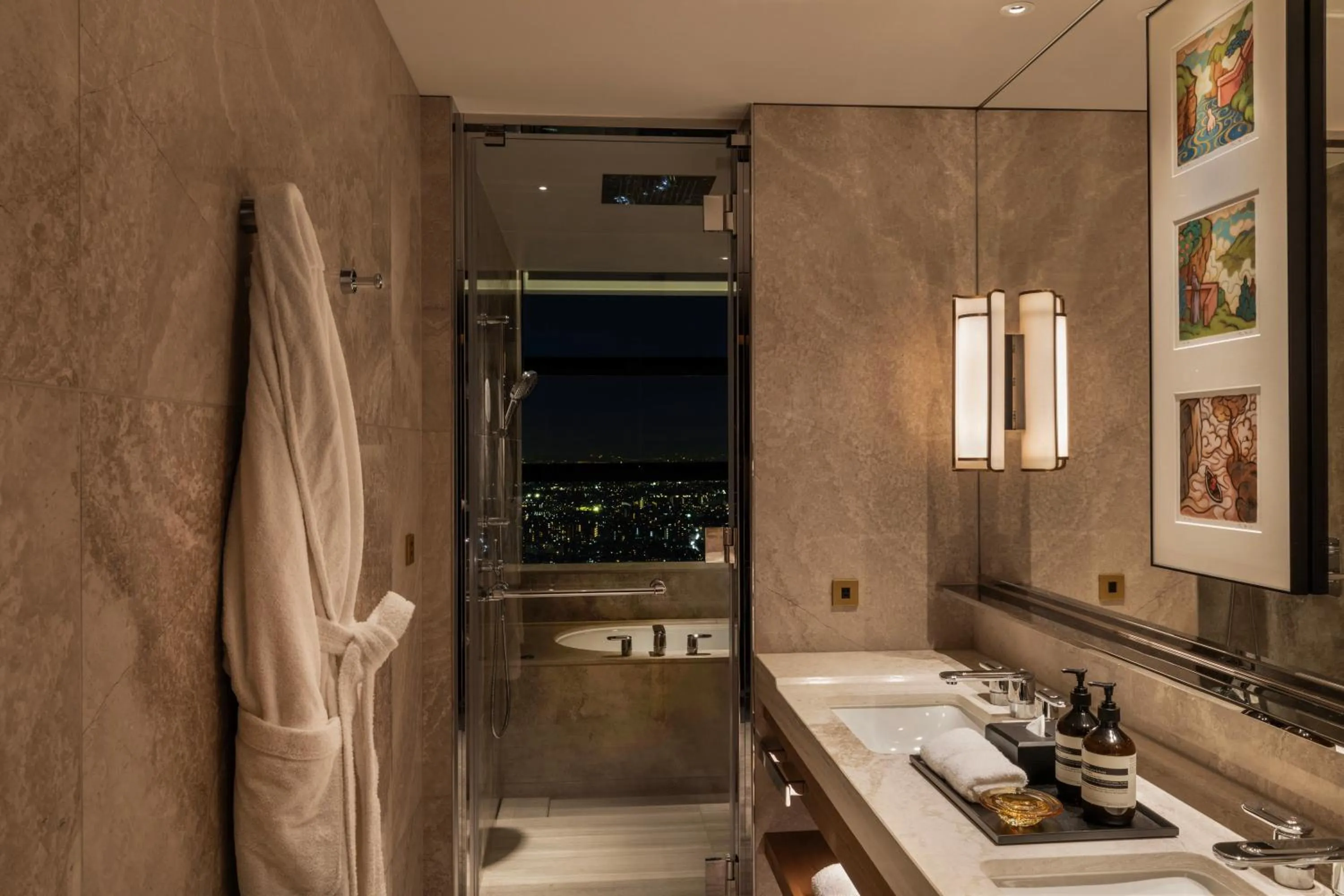 Bathroom in Park Hyatt Tokyo
