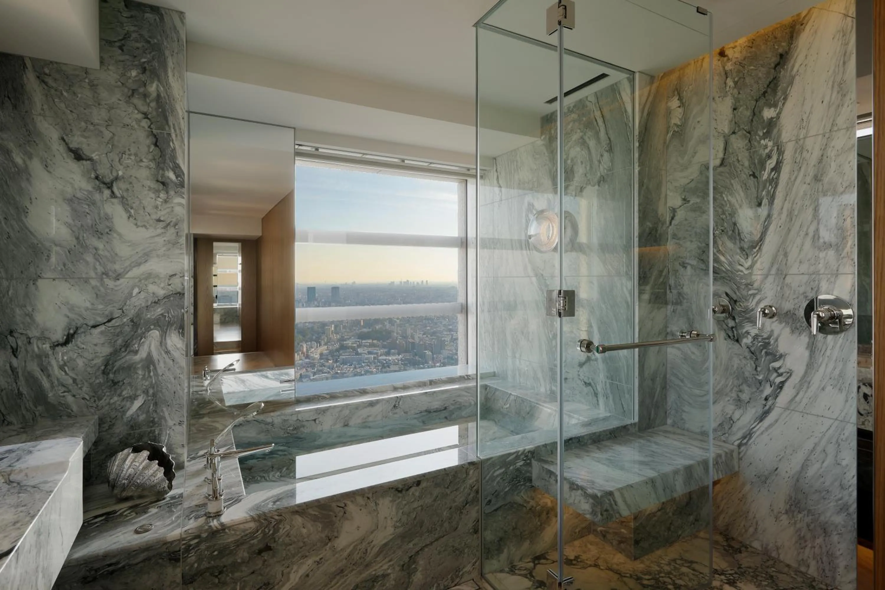 Photo of the whole room in Park Hyatt Tokyo