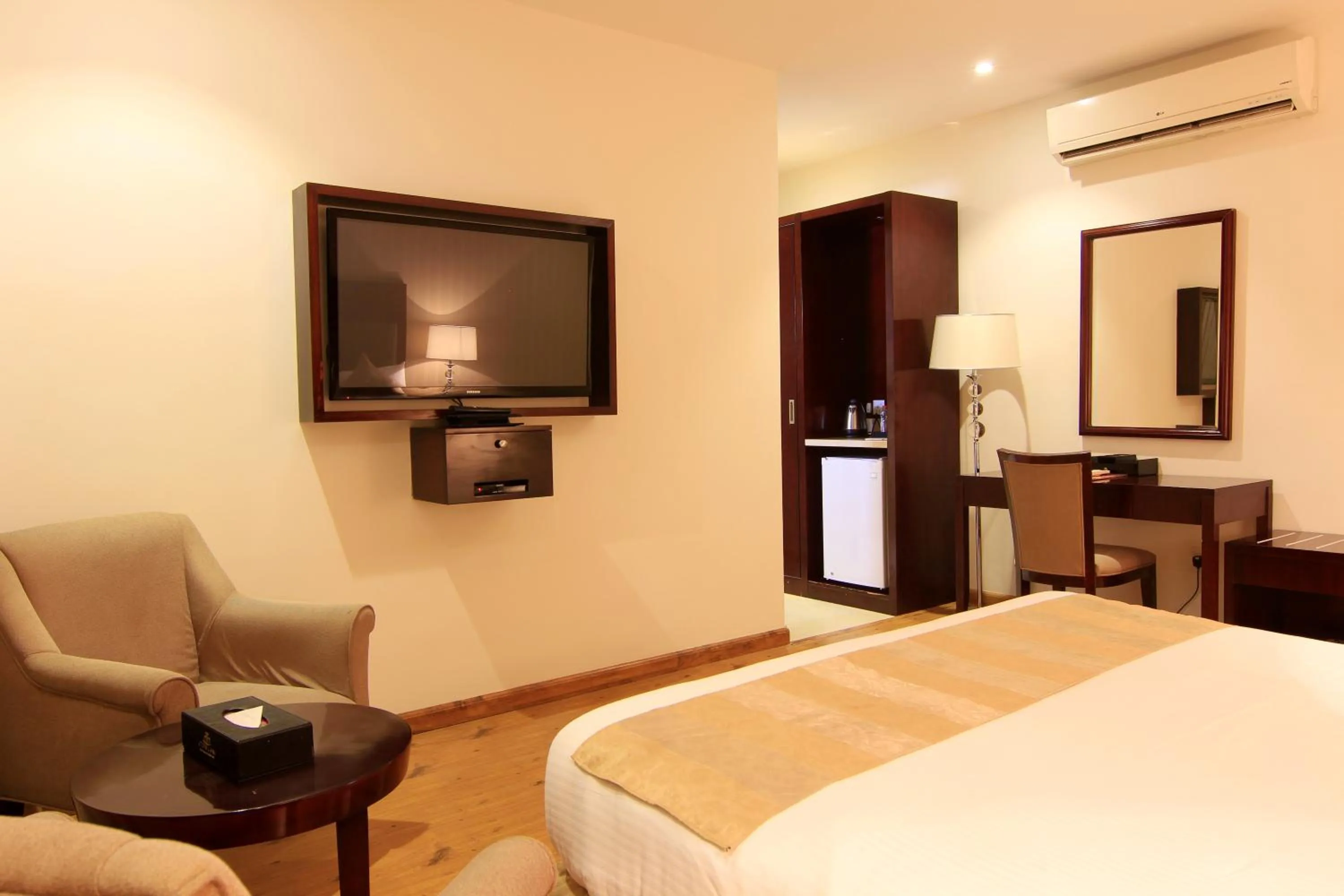 Bedroom, Bed in Aliah Towlan Palace