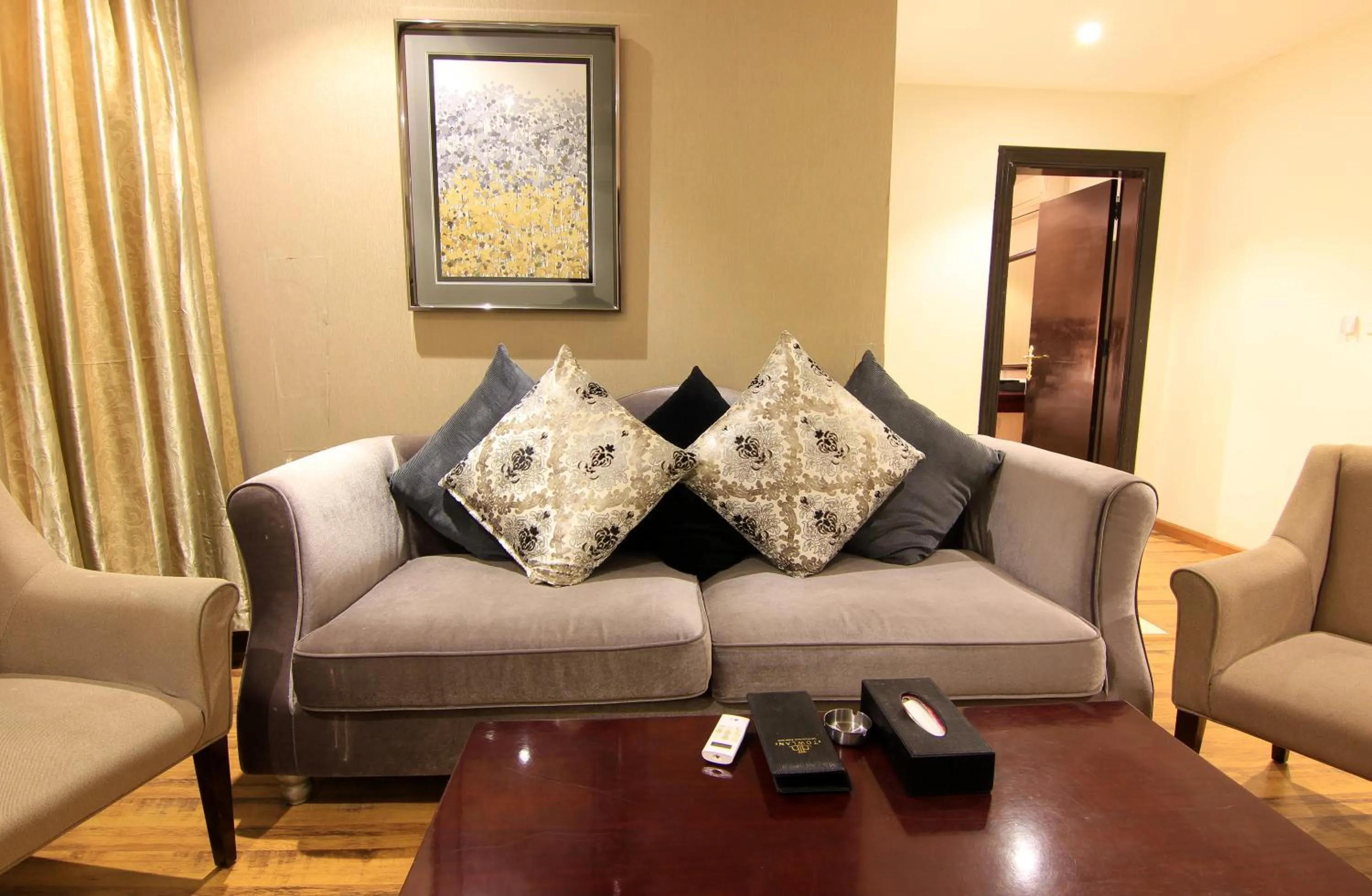 Living room in Aliah Towlan Palace